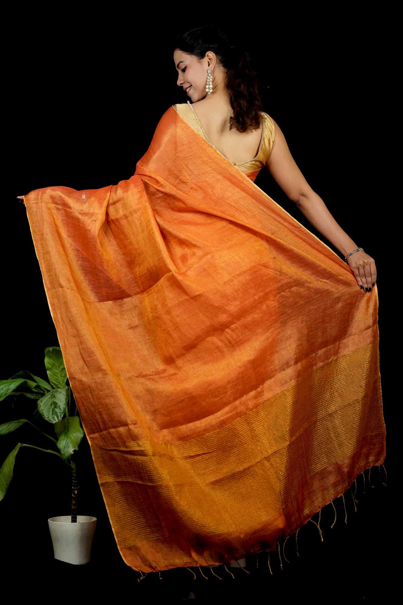 Tissue Linen with Zari Detailing & Tassels Ready To Wear Saree