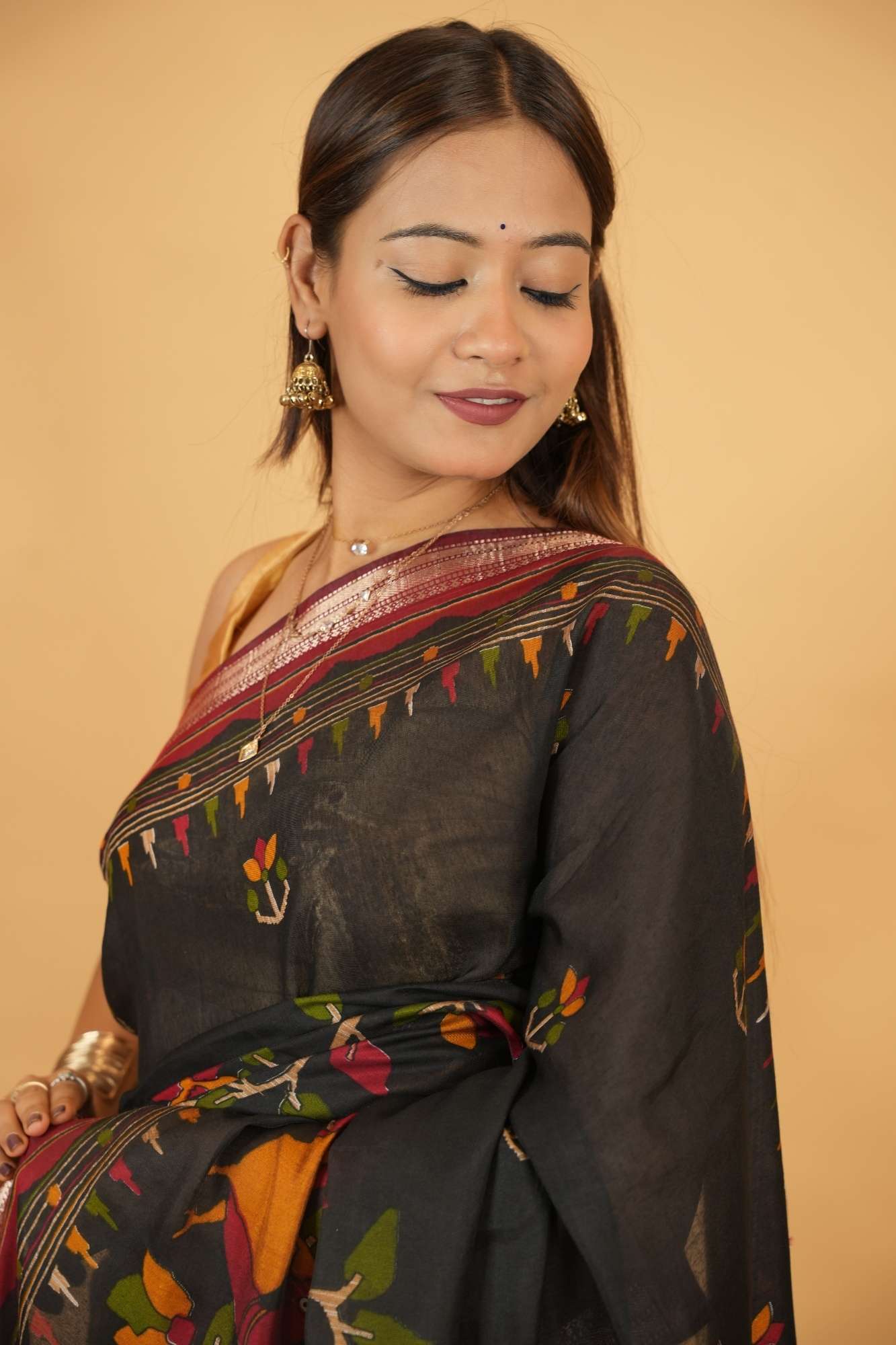 Soft cotton style printed with zari pattu woven border. Ready To Wear Saree