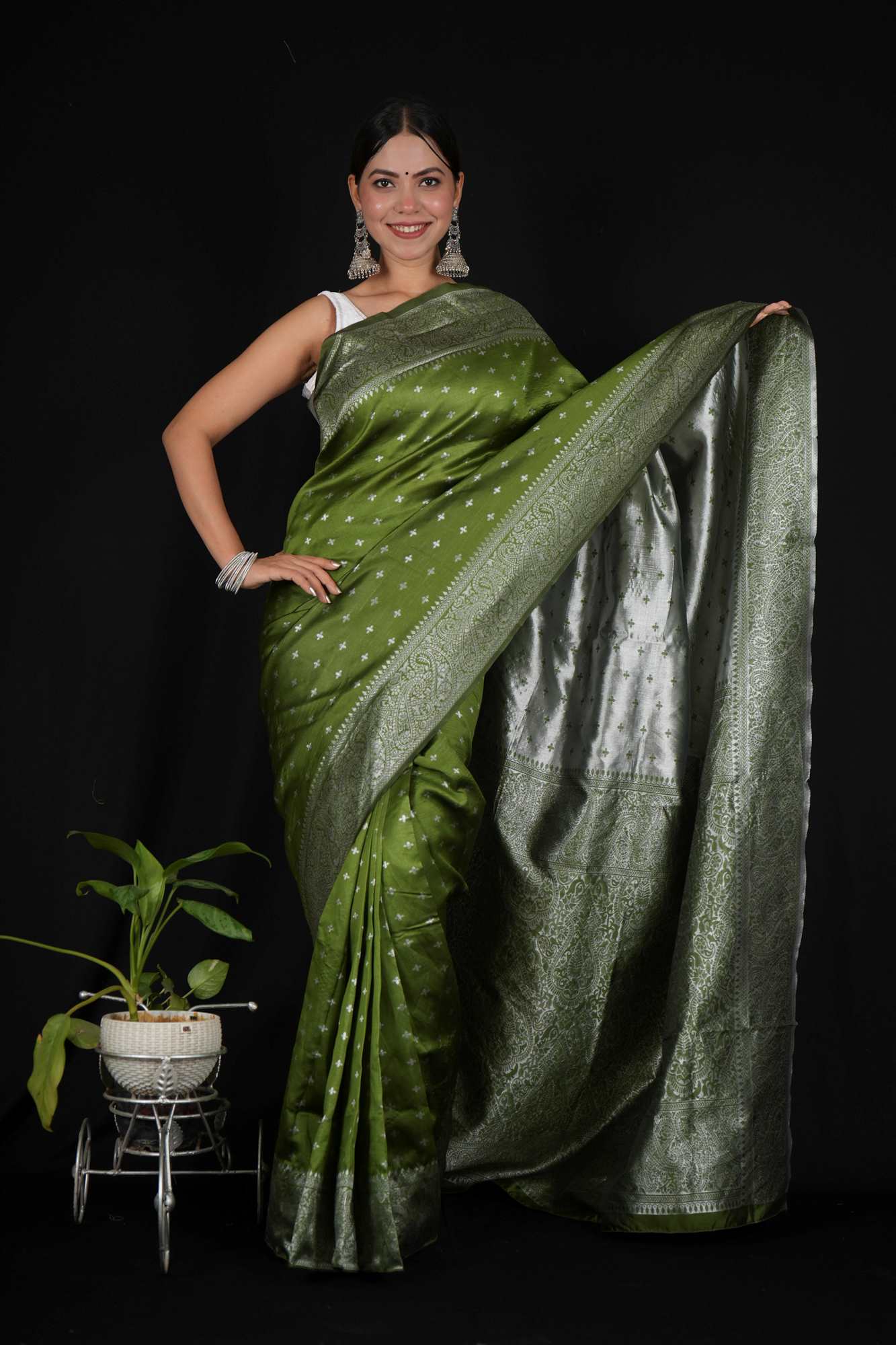 Banarasi Allover Zari Weaving ready to wear saree