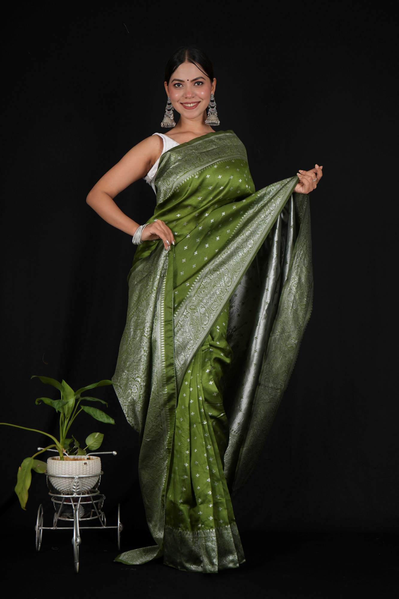 Banarasi Allover Zari Weaving ready to wear saree