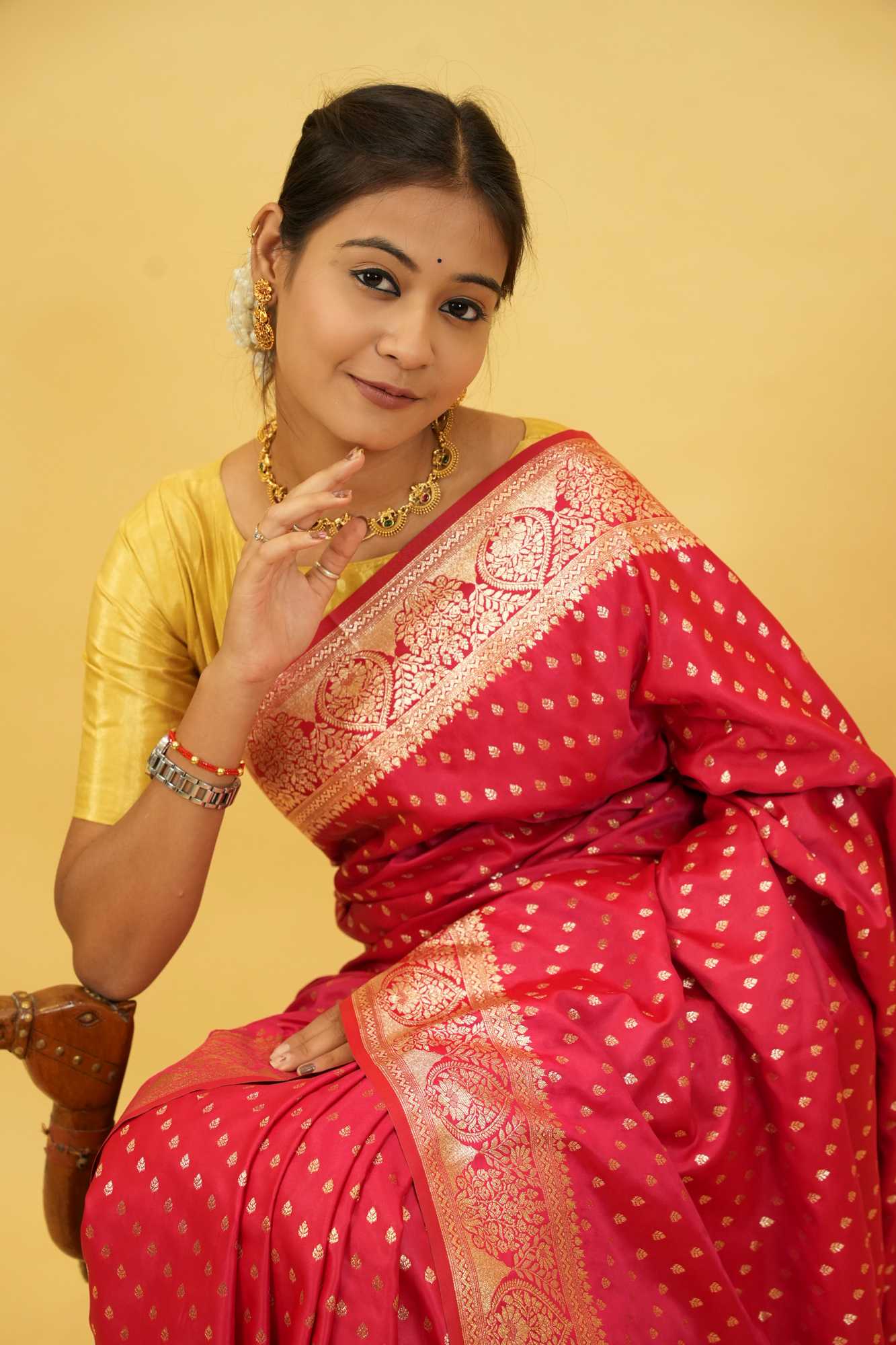 Bangalore Silk with Rich Zari Butta & Paisley Weave Ready To Wear saree