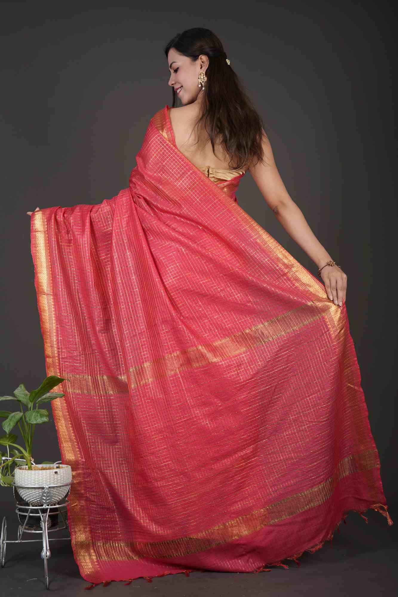 Bhagalpuri Silk With All Over Checks Weaving & Tassle on Pallu Ready To Wear Saree