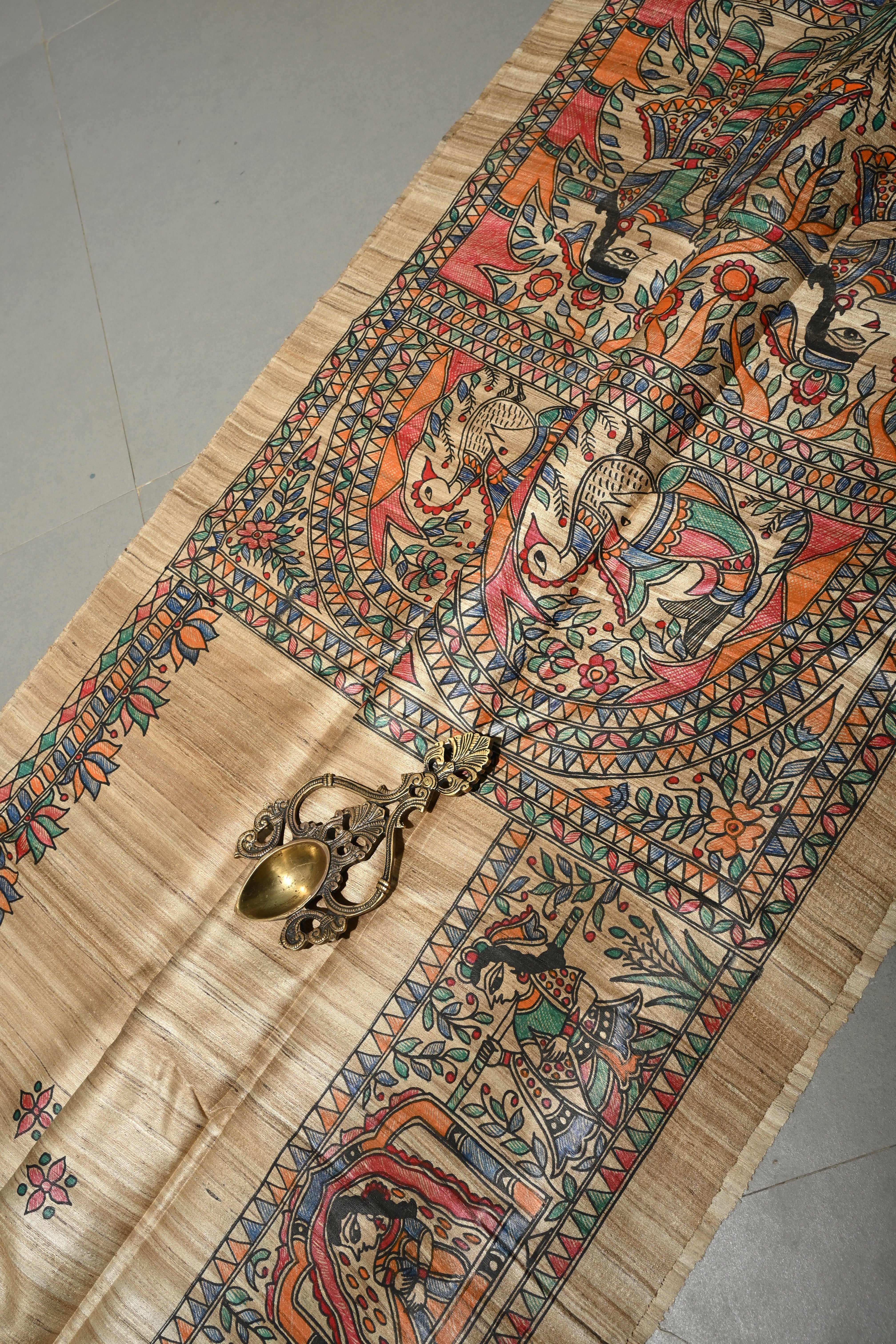 Natural Color Pure Handloom Tussar Hand Painted Madhubani Saree with Border | SILK MARK CERTIFIED | Shobitam