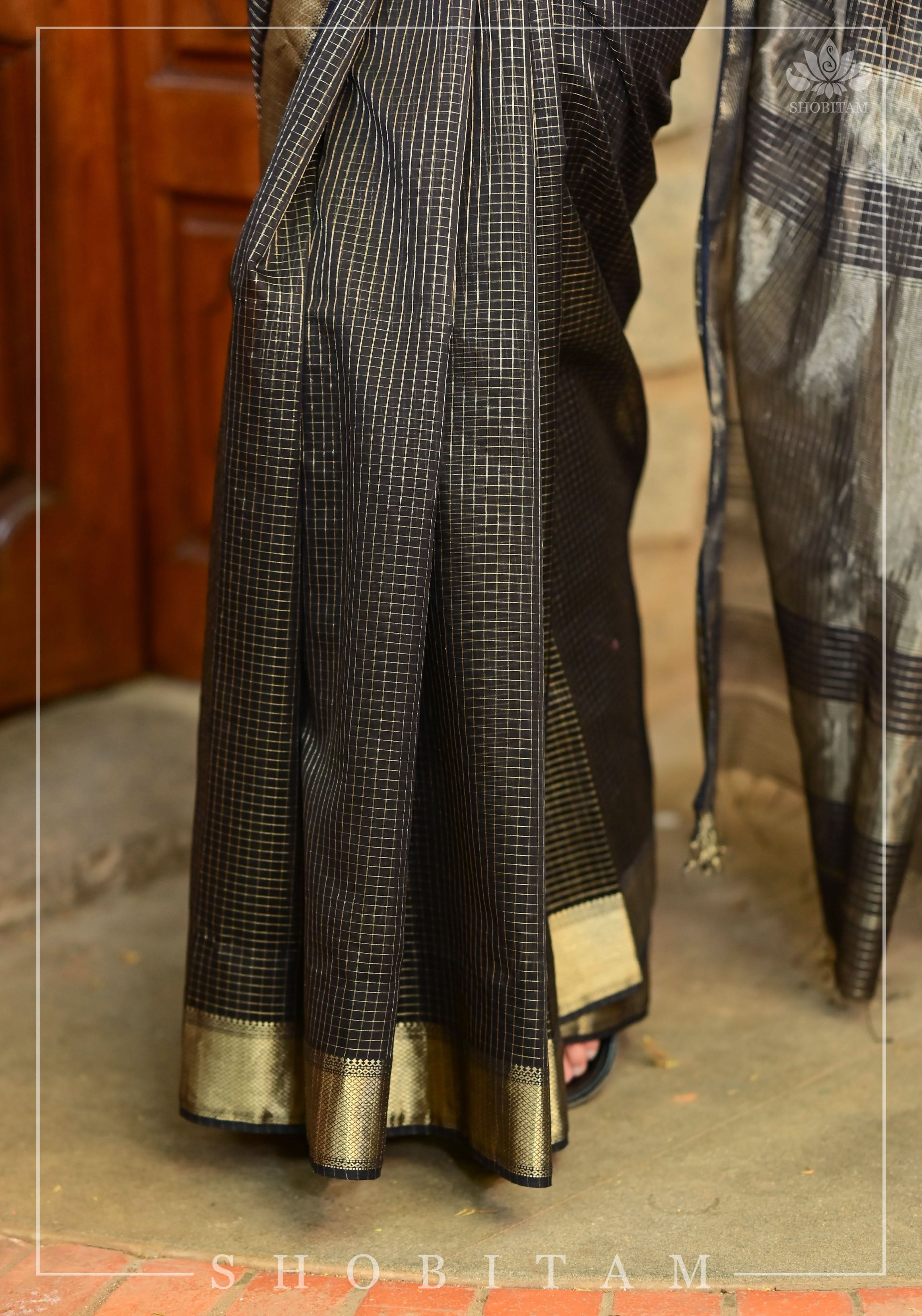 Black Handwoven Maheshwari Silk Cotton Zari Checks Saree | Shobitam