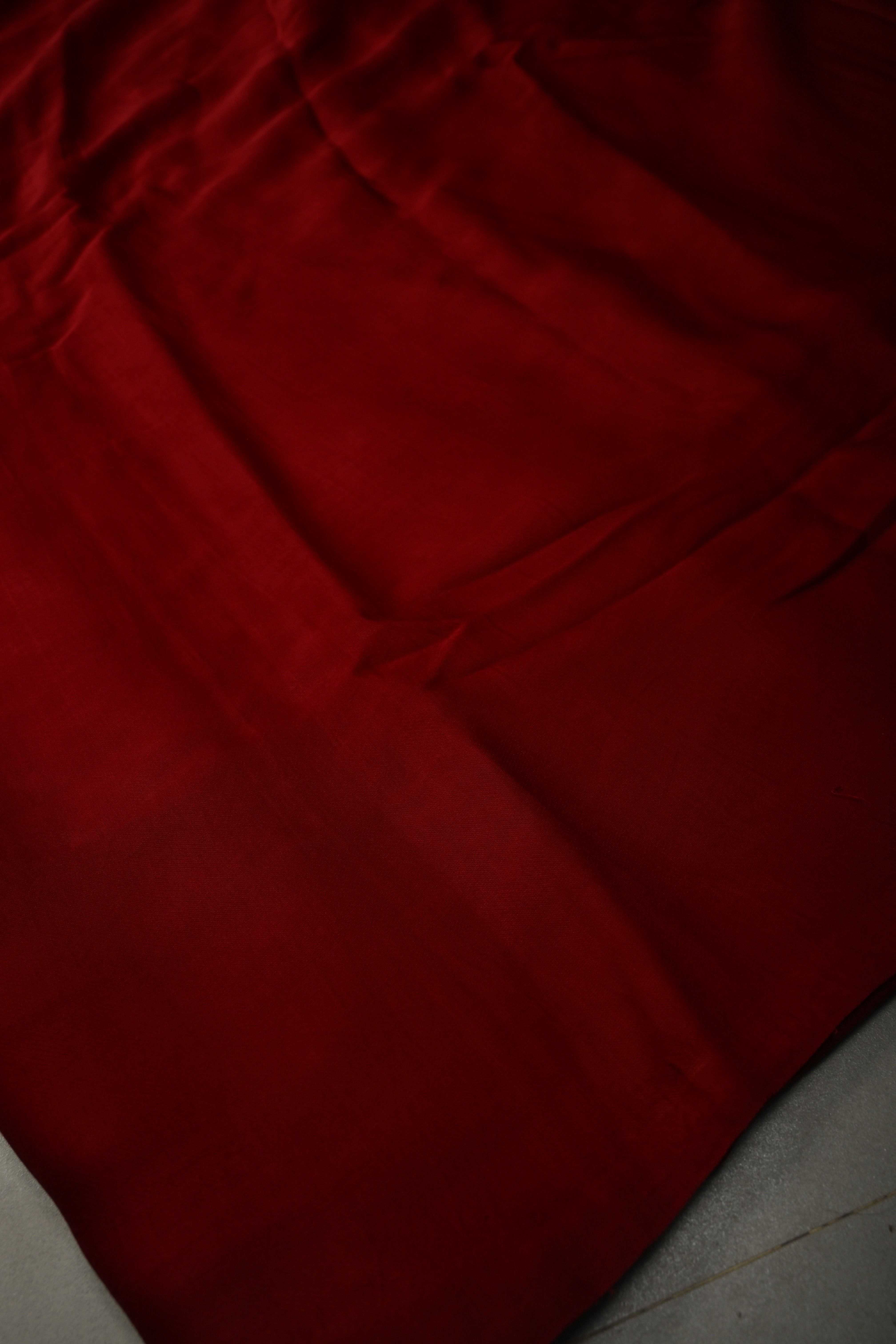 Burgundy Borderless Modal Silk Saree with Lagda Patta Crushed Tissue Pallu