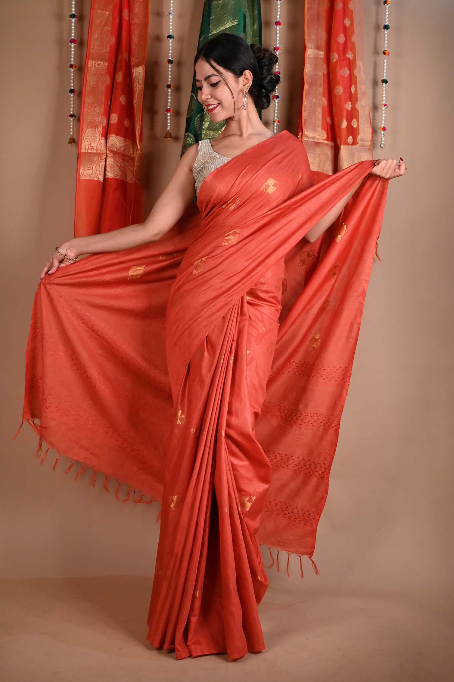 Ready To Wear Semi Linen Slub Gajari Zari interwoven butis and ornate pallu Wrap in 1 minute saree - Isadora Life