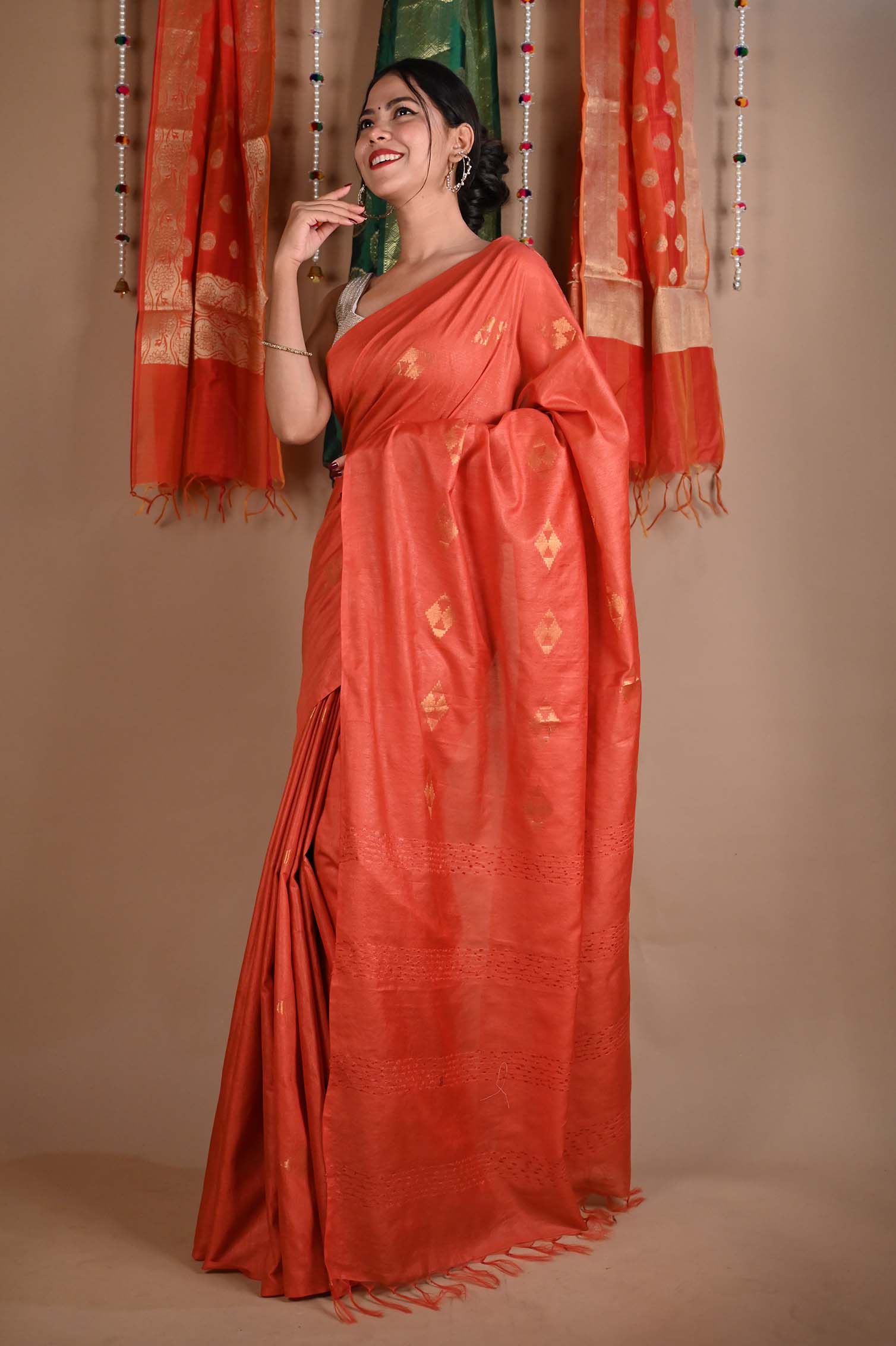 Ready To Wear Semi Linen Slub Gajari Zari interwoven butis and ornate pallu Wrap in 1 minute saree - Isadora Life