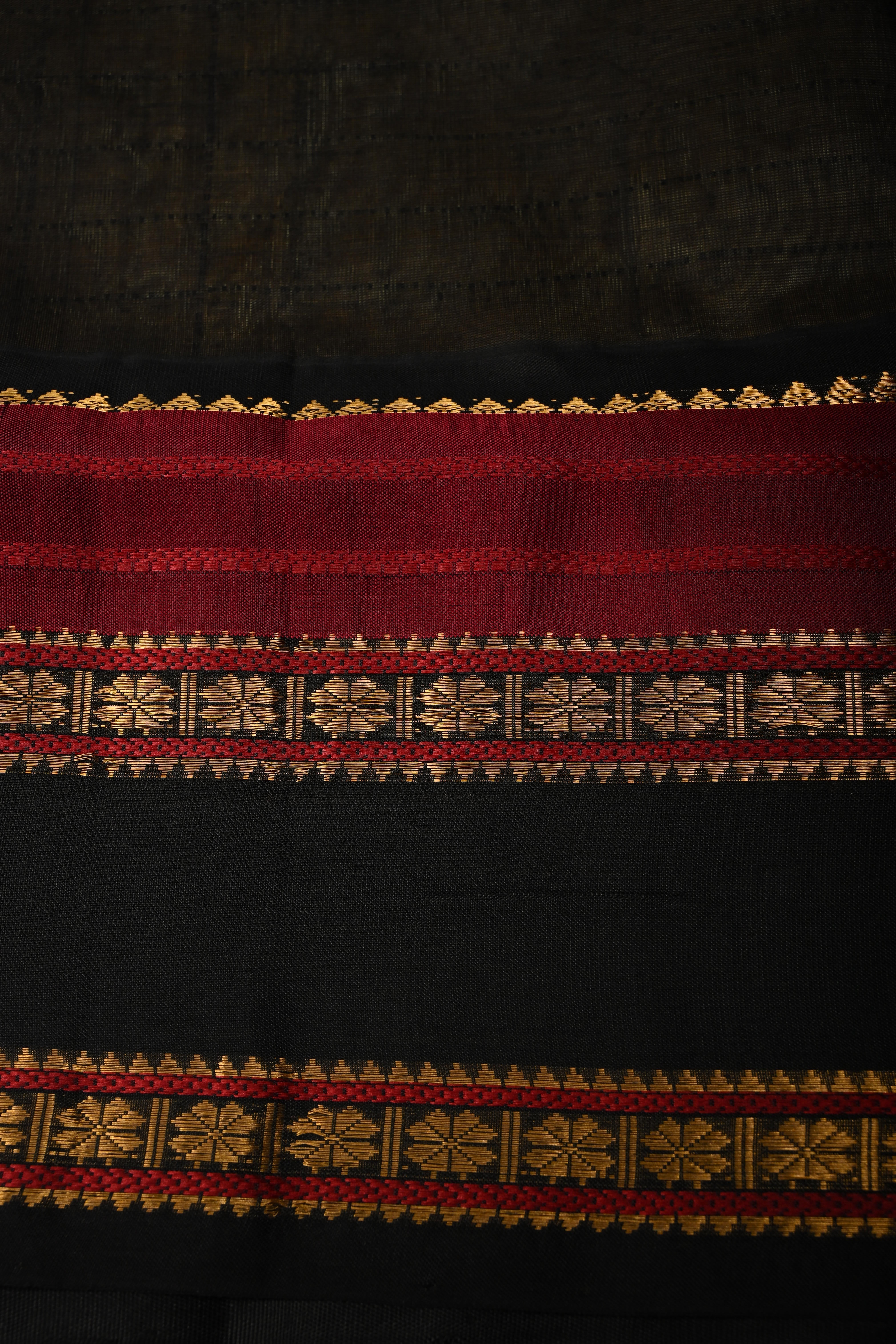 Beige Korvai Checks Design On Kanchi Silk Cotton Handloom Saree with Resham Buttas and Contrast Zari Border | Shobitam
