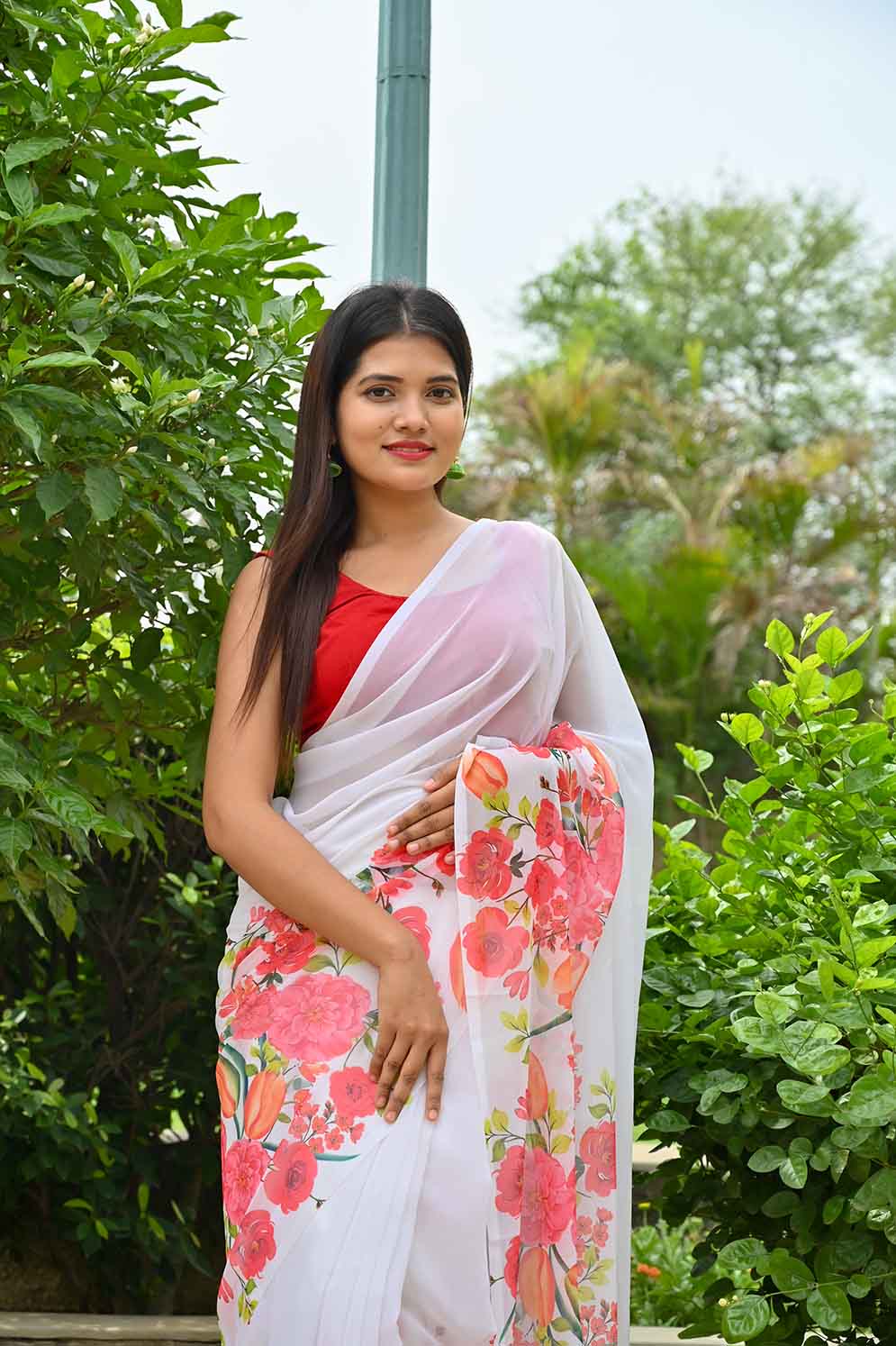 Gorgeous White Georgette Floral printed Cotton one minute ready made saree and readymade blouse - Isadora Life