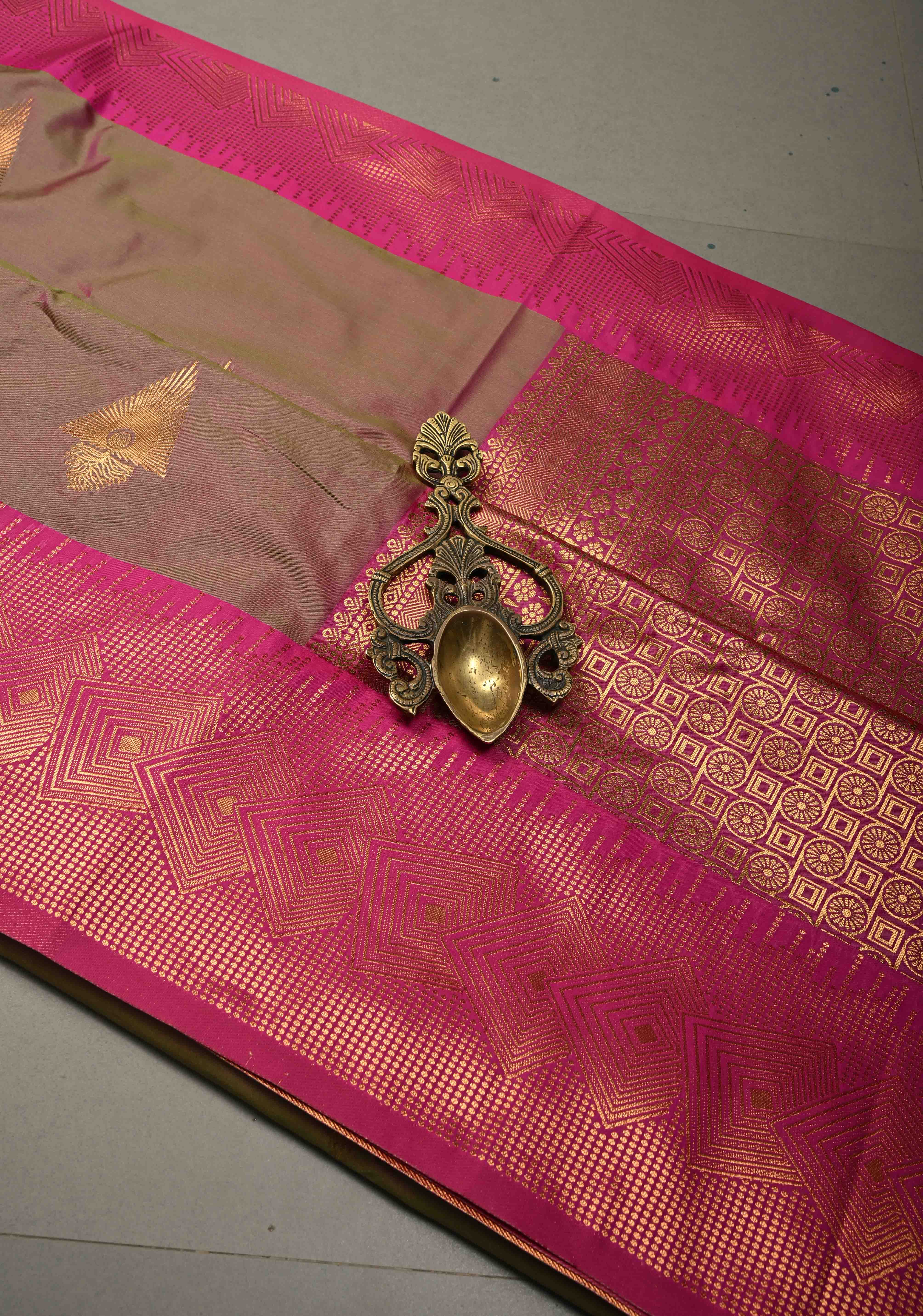 Green-Pink Dual tone Kanchi Semi Silk Saree with Zari Buttas and Contrast Zari Border | SHOBITAM