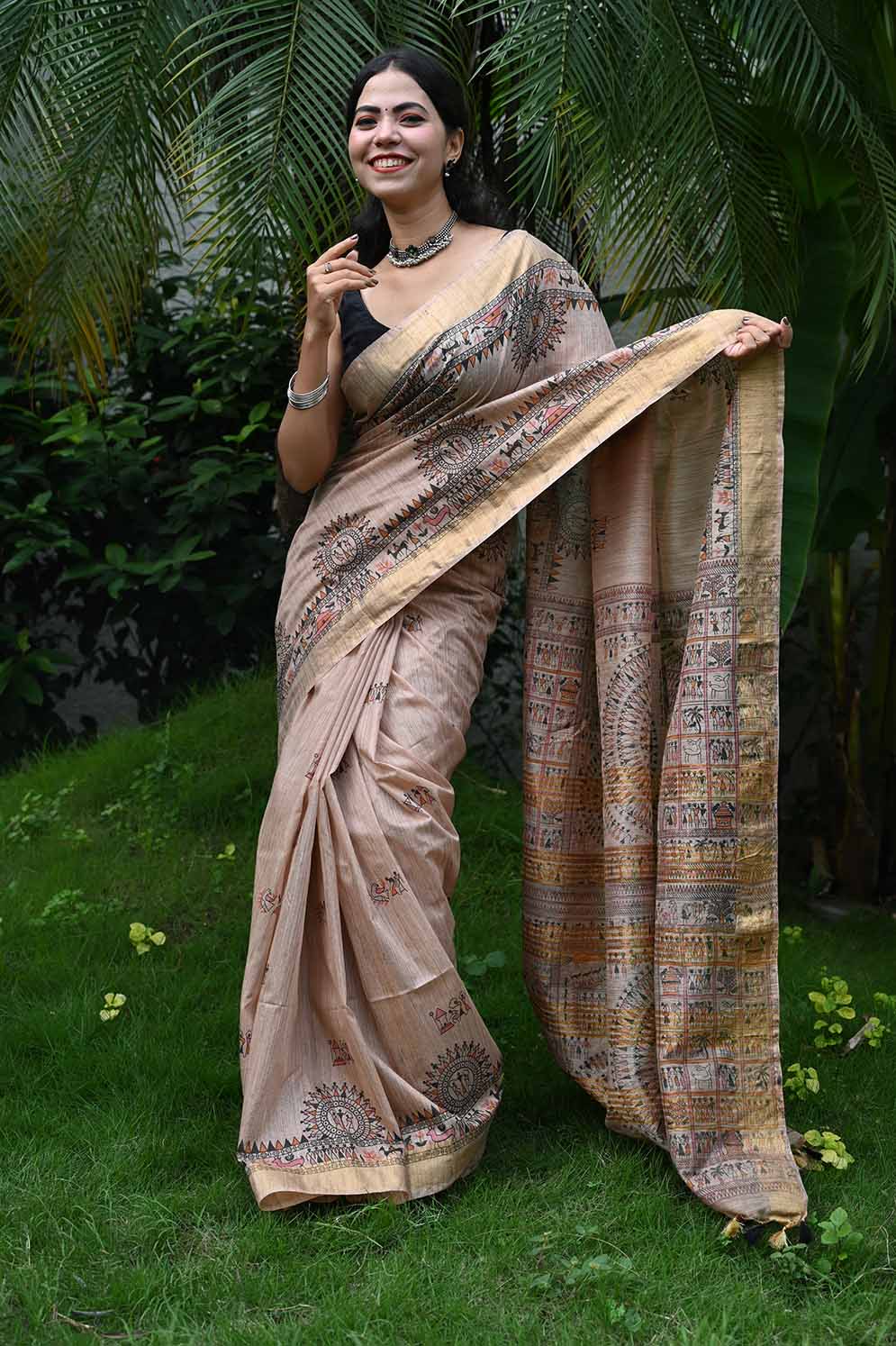Ready To Wear Beautiful Beige overall Tribal Art Printed With Tassels On Pallu Wrap in 1 minute saree - Isadora Life
