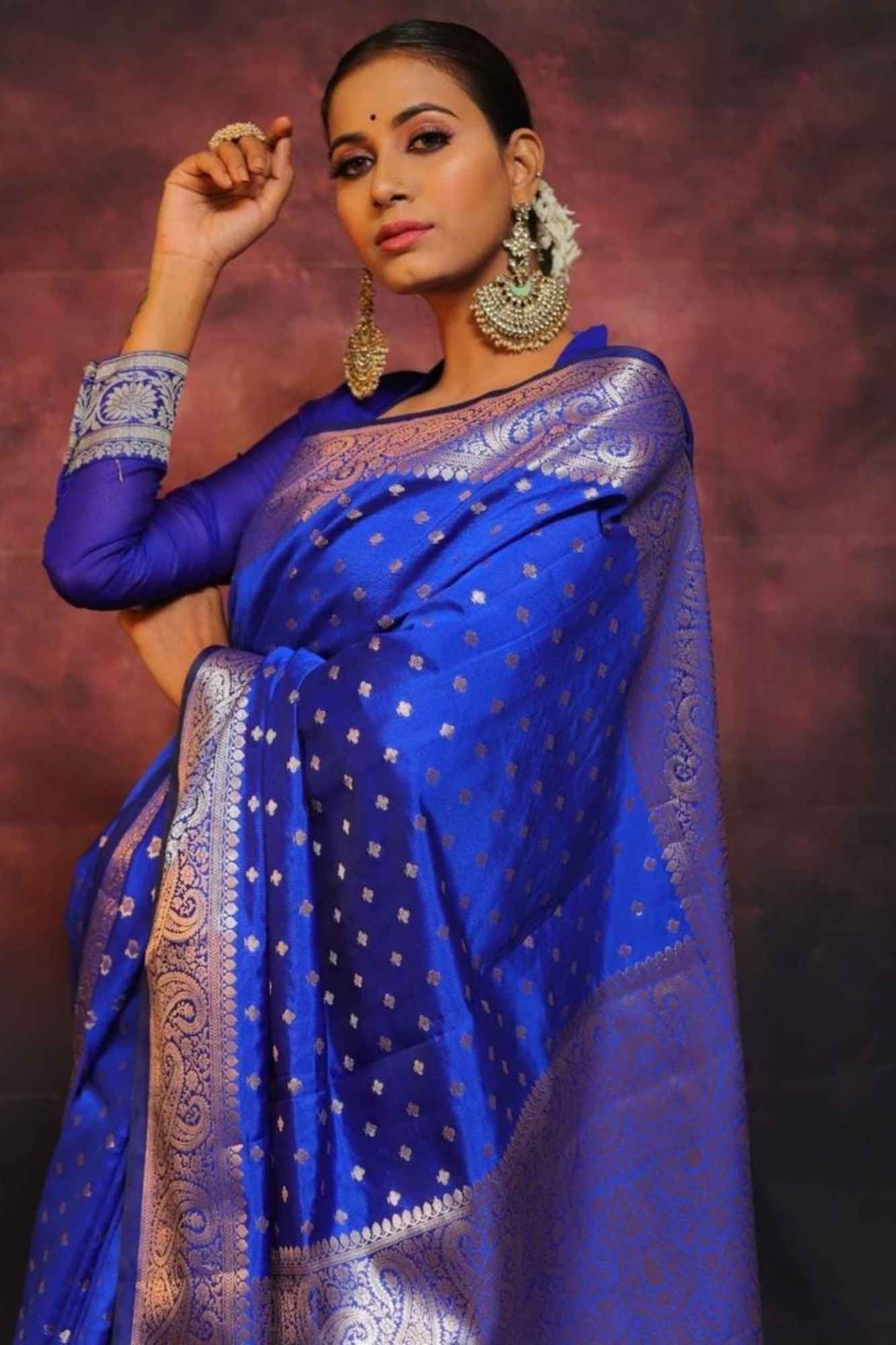 Soft Munga Katan inspired with Rich Pallu , Zari Weaving Border ready to wear saree