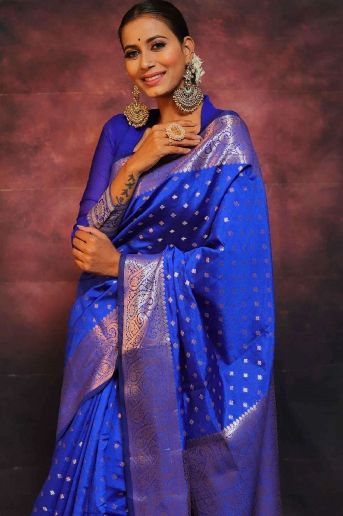 Soft Munga Katan inspired with Rich Pallu , Zari Weaving Border ready to wear saree