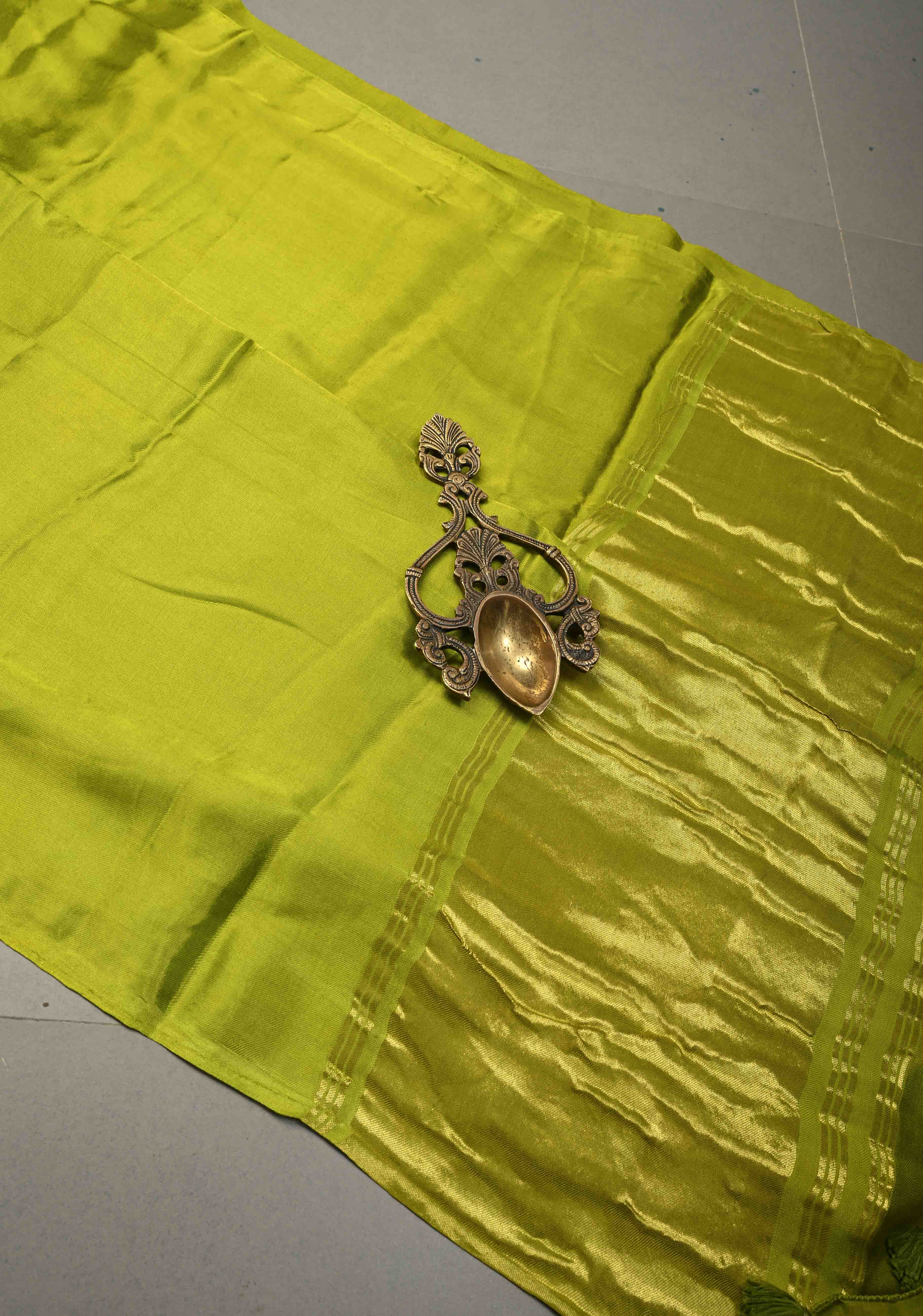 Chartreuse Modal Silk Saree with Lagda Patta Crushed Pallu | Shobitam