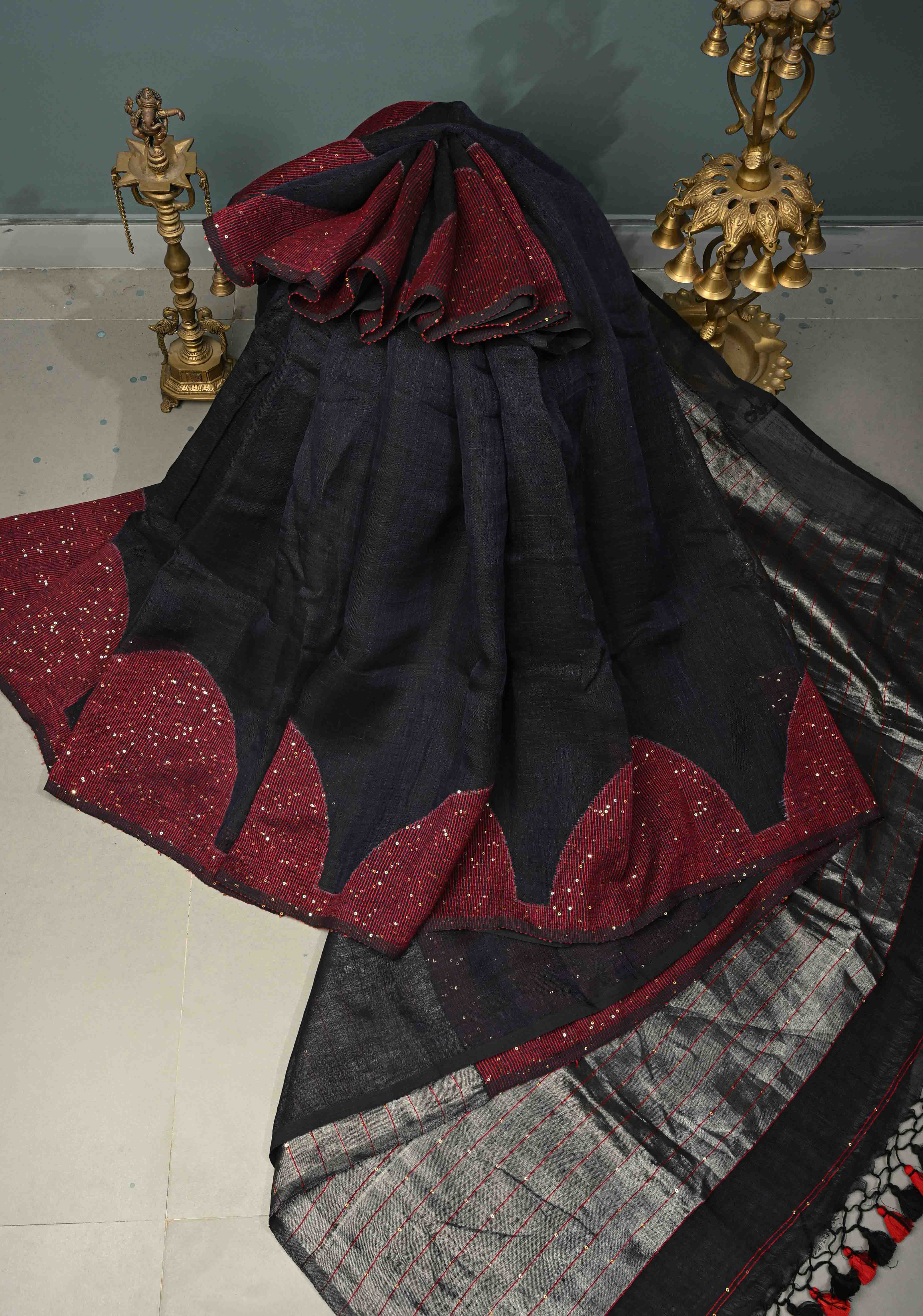 Deep Midnight Blue Handloom Linen by Linen Saree with Pocket Sequins Scallop Red Borders and Silver Tissue Pallu | Shobitam