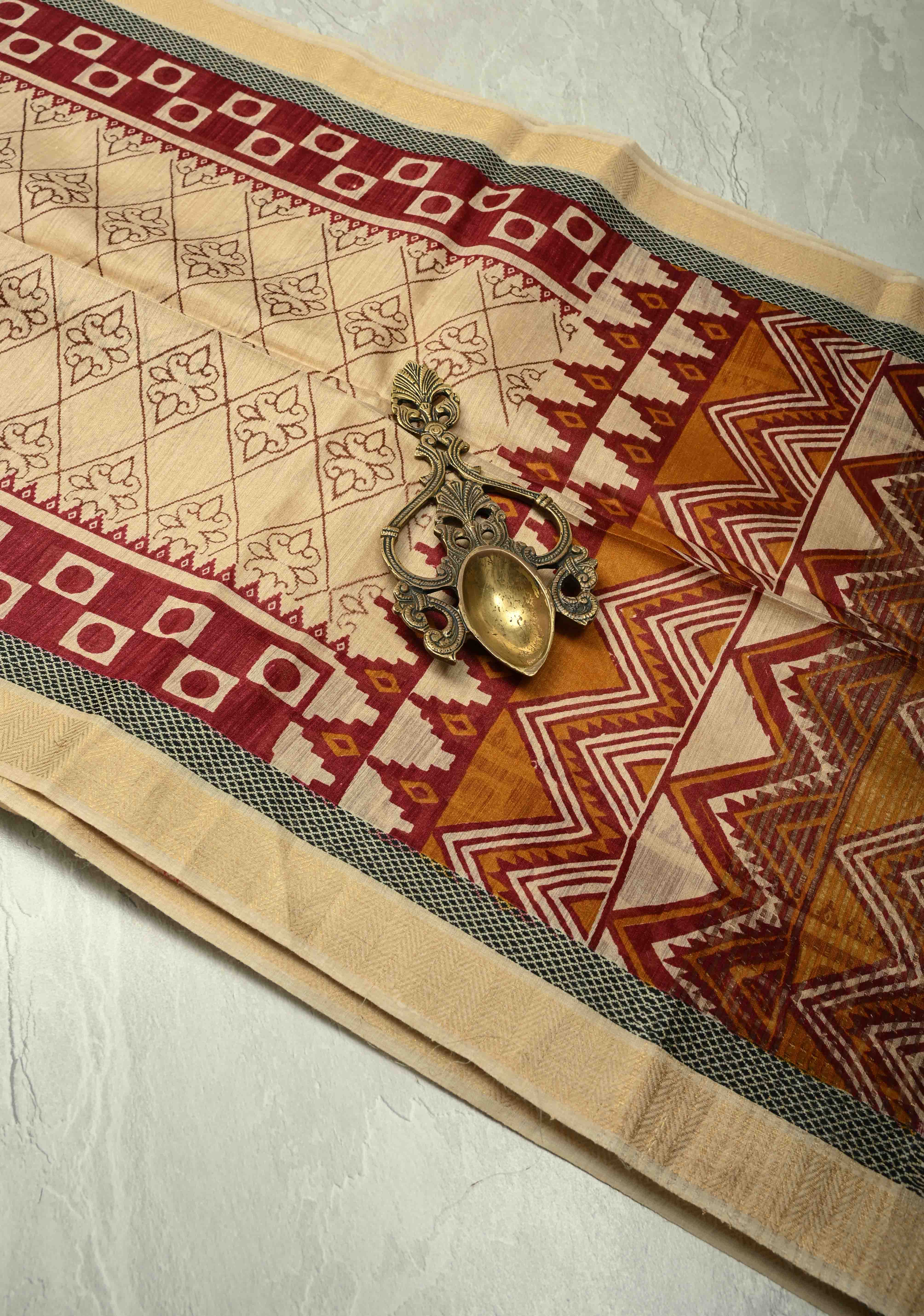 Beige Floral Digital Print Banarasi Tussar Silk Saree with Minimal Zari Border | SILK MARK CERTIFIED | Shobitam
