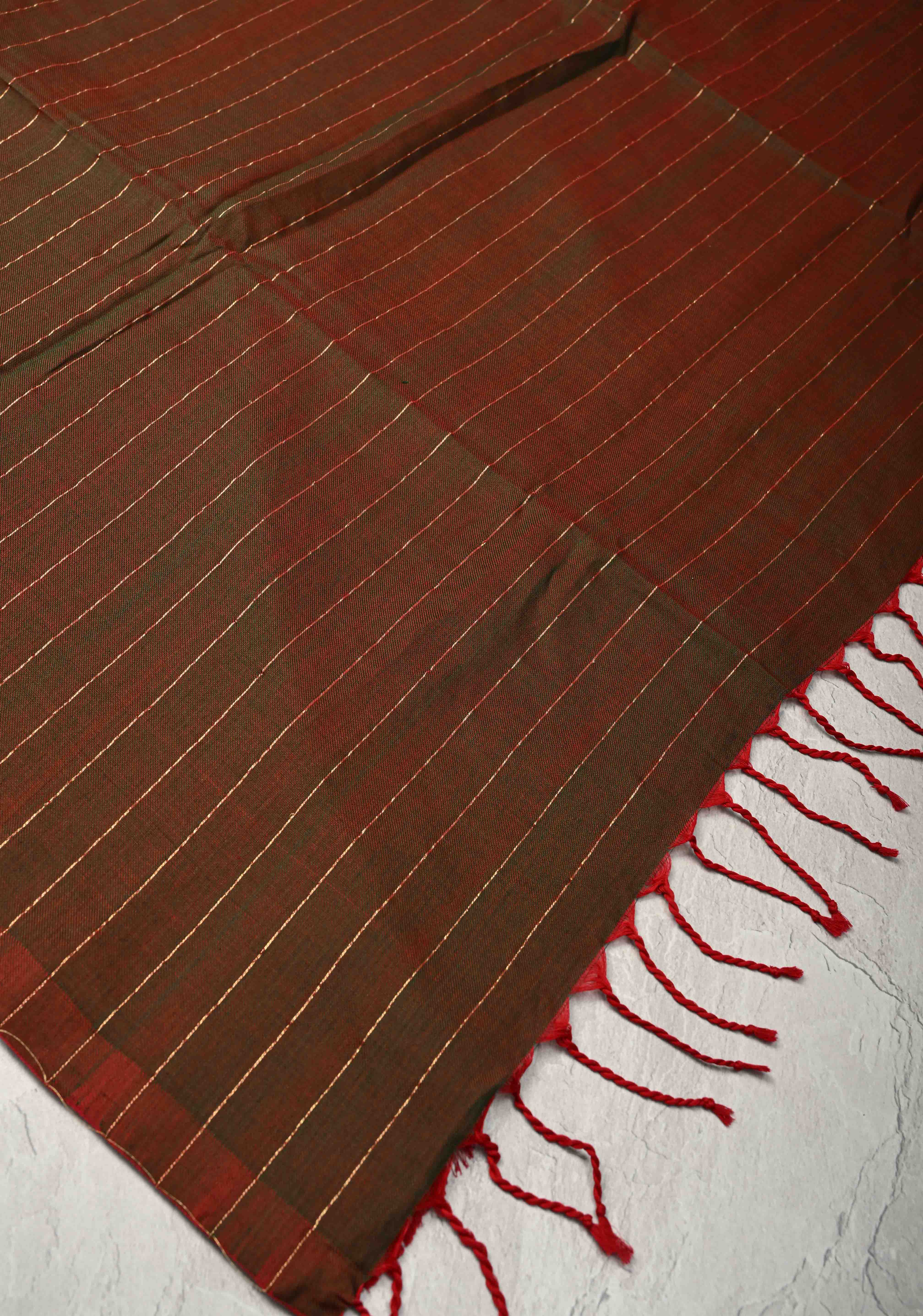 green and red Reversible Maheshwari Mercerized Cotton Saree with extralong tassels, no blouse piece | Shobitam