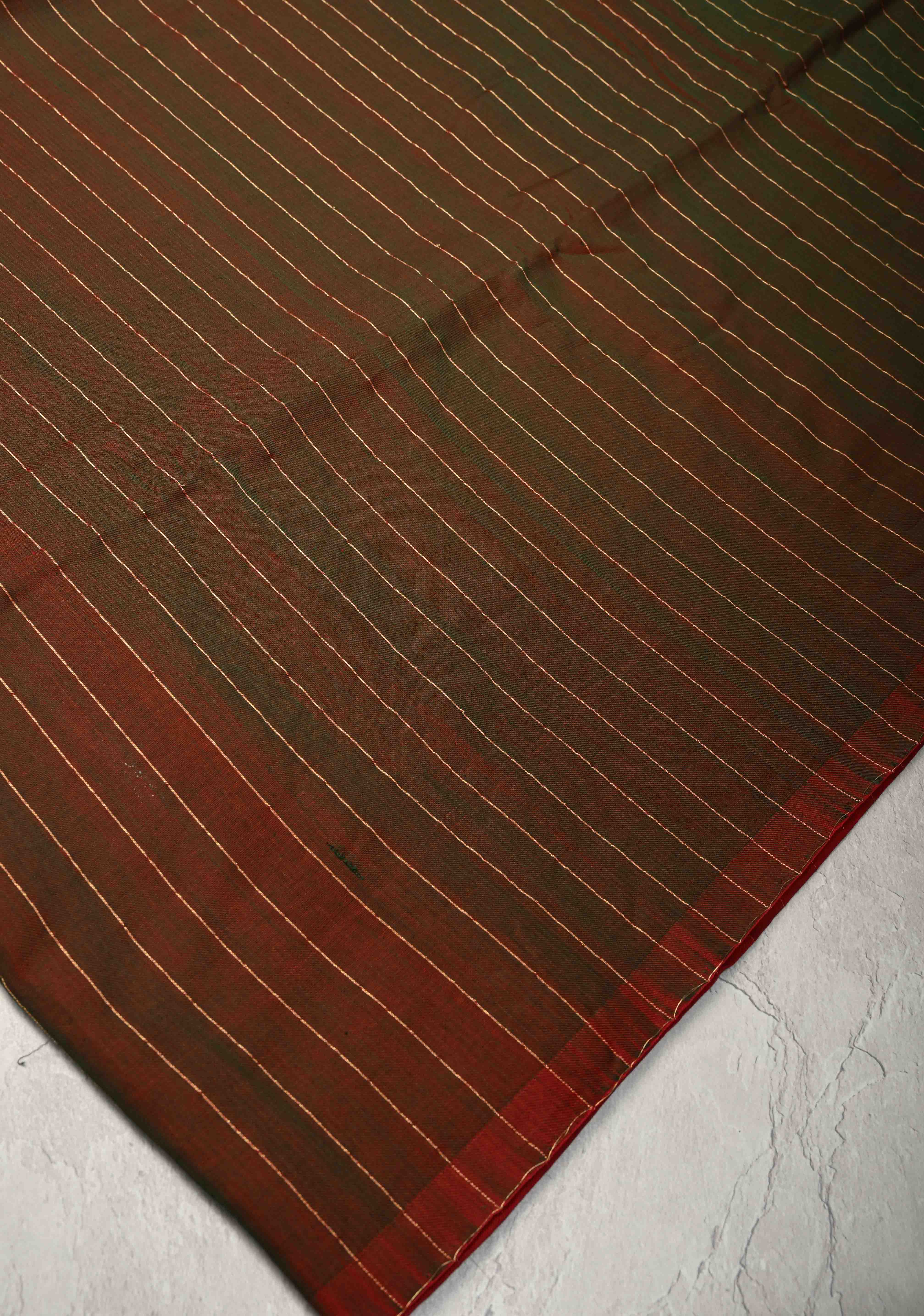 green and red Reversible Maheshwari Mercerized Cotton Saree with extralong tassels, no blouse piece | Shobitam