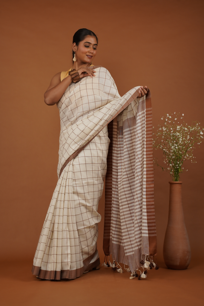 MriduRekha Handwoven Cotton Saree - Ivory & Cocoa | SHOBITAM
