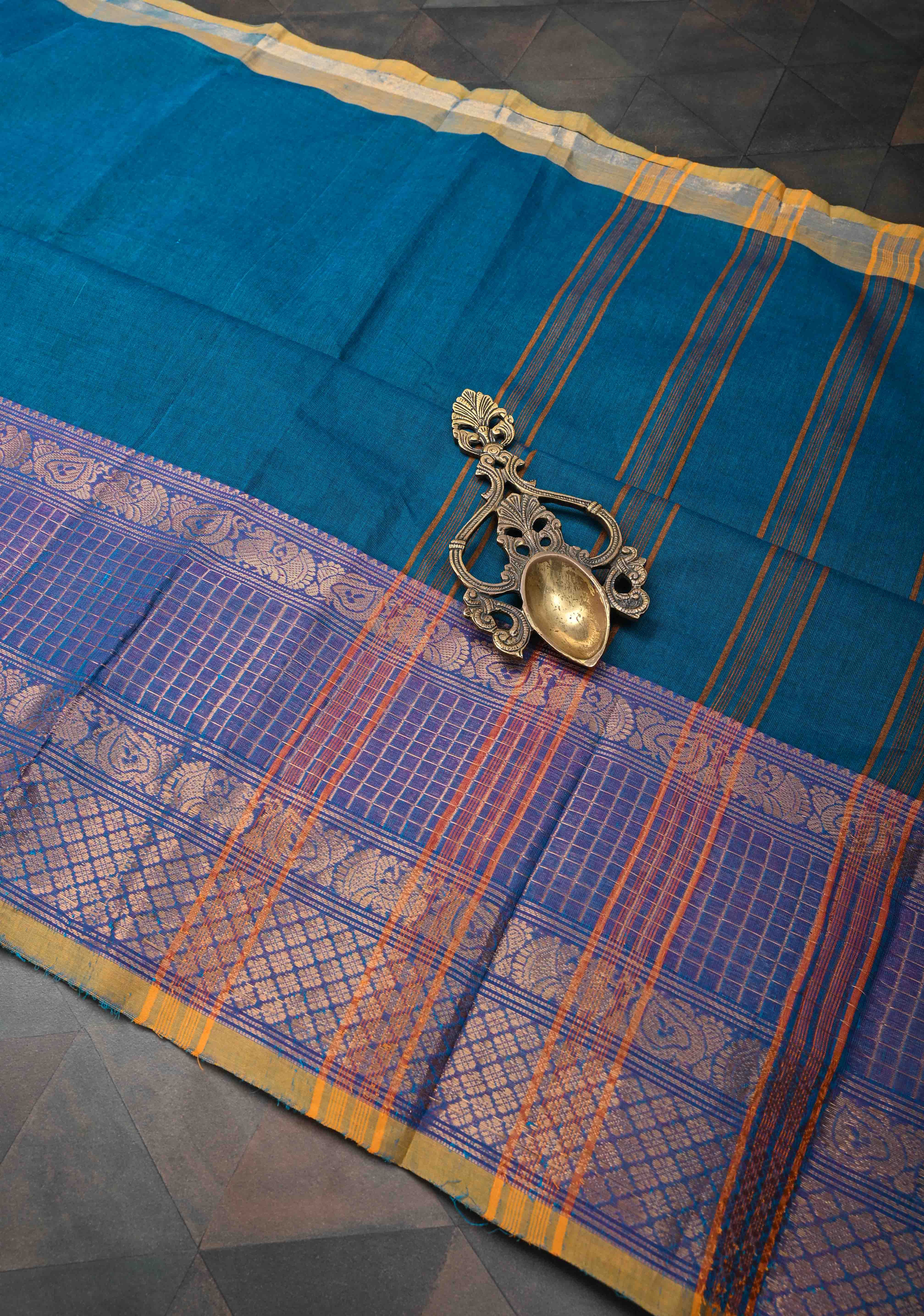 Peacock blue Kanchi Cotton Saree with checked panel zari border, No Blouse piece | Shobitam