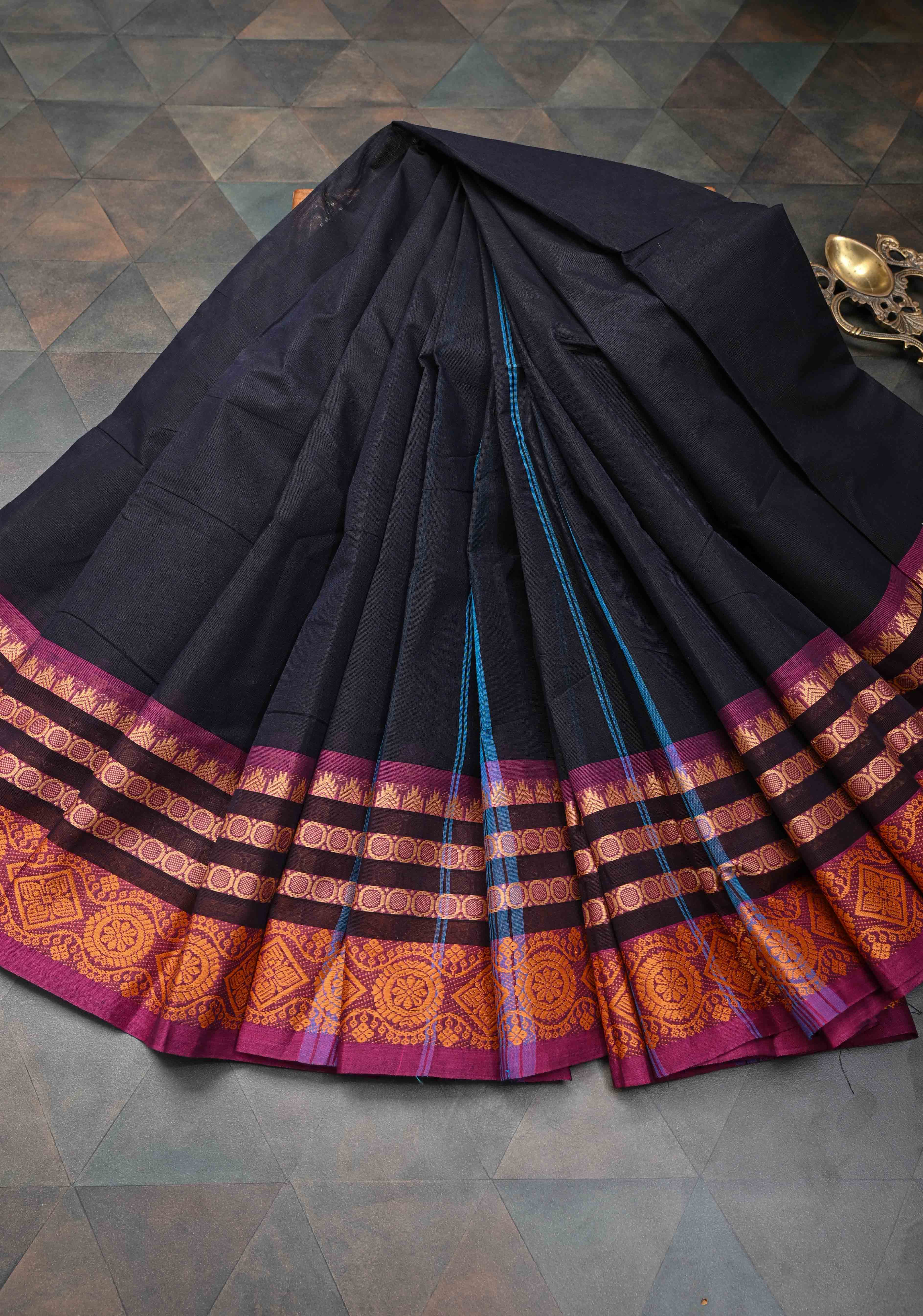 Blue Black Kanchi Cotton Saree with Contrast Zari Border, No Blouse piece