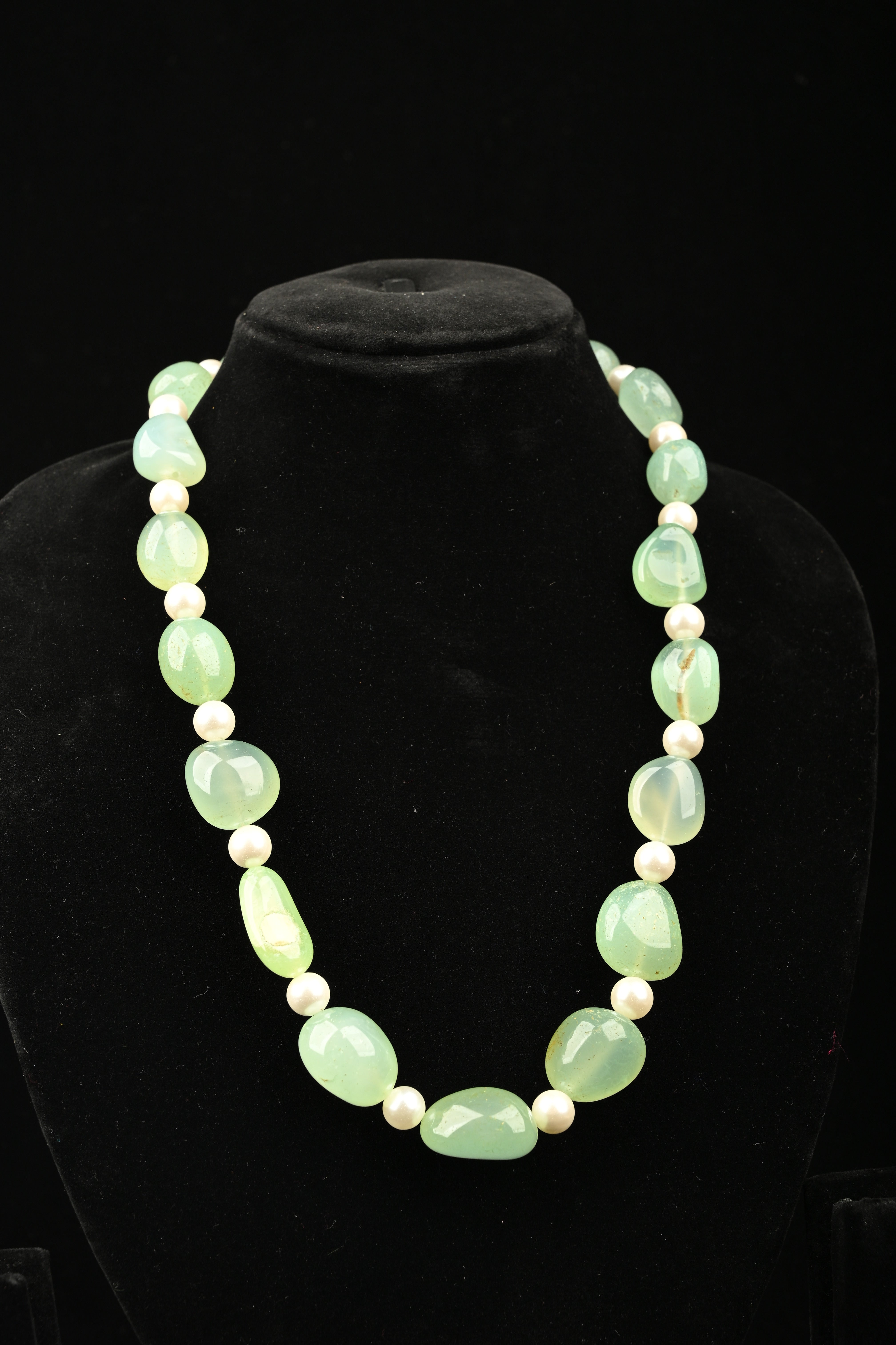 Celadon Glow Aventurine & Pearl Necklace | Shobitam