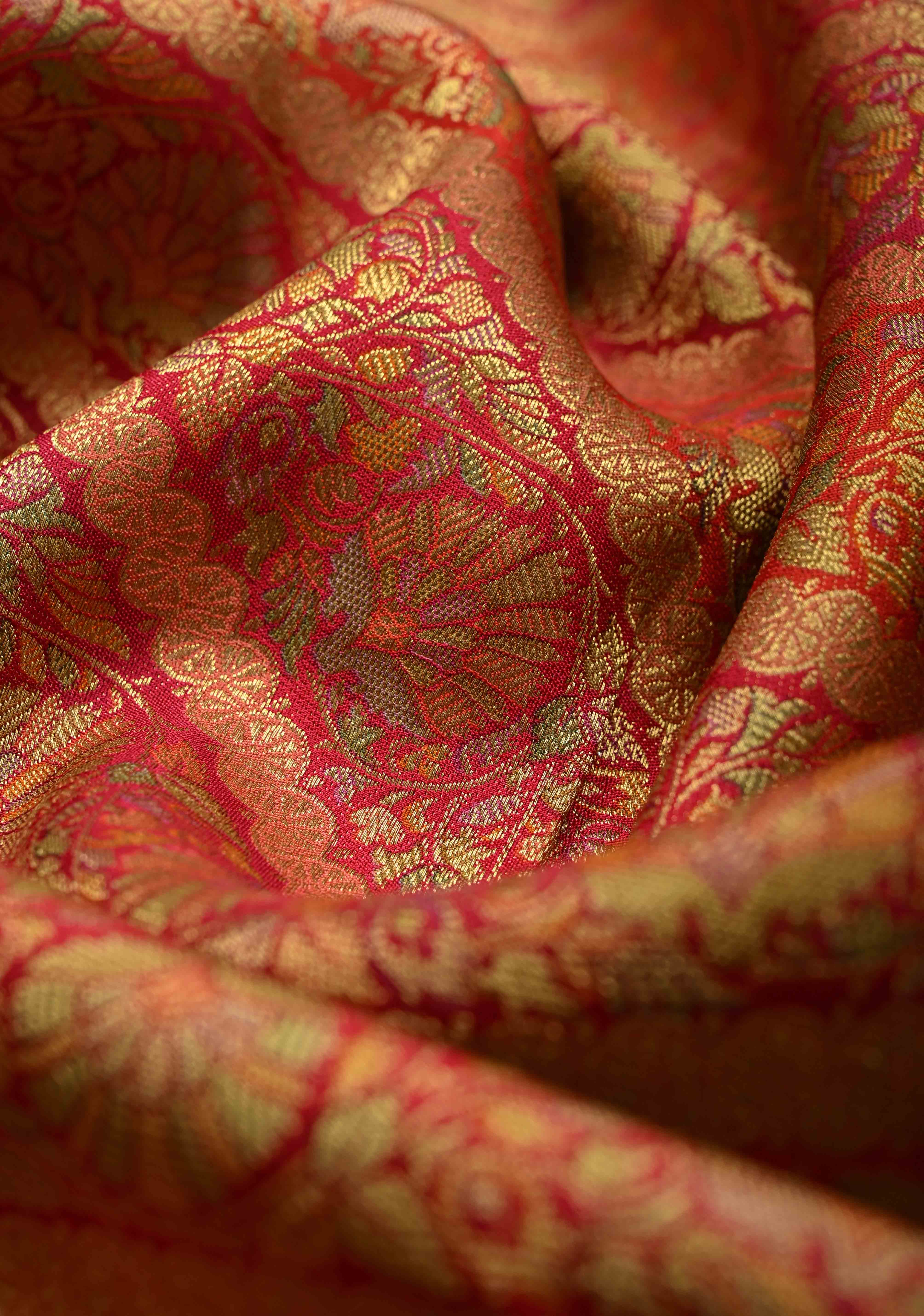 Vegan Silk Saree in Pink-Red with Lehriya Design and Border | Shobitam