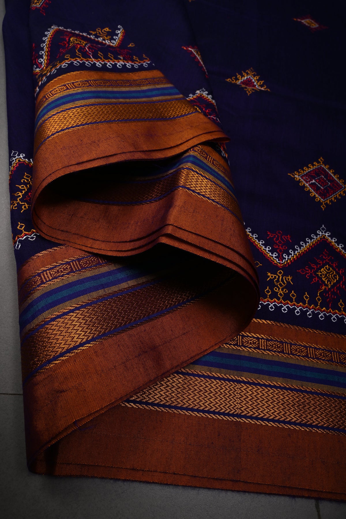 Ink Purple Ilkal Art Silk Saree with Kasuti Style Machine Embroidery and Contrast Zari Border | SHOBITAM