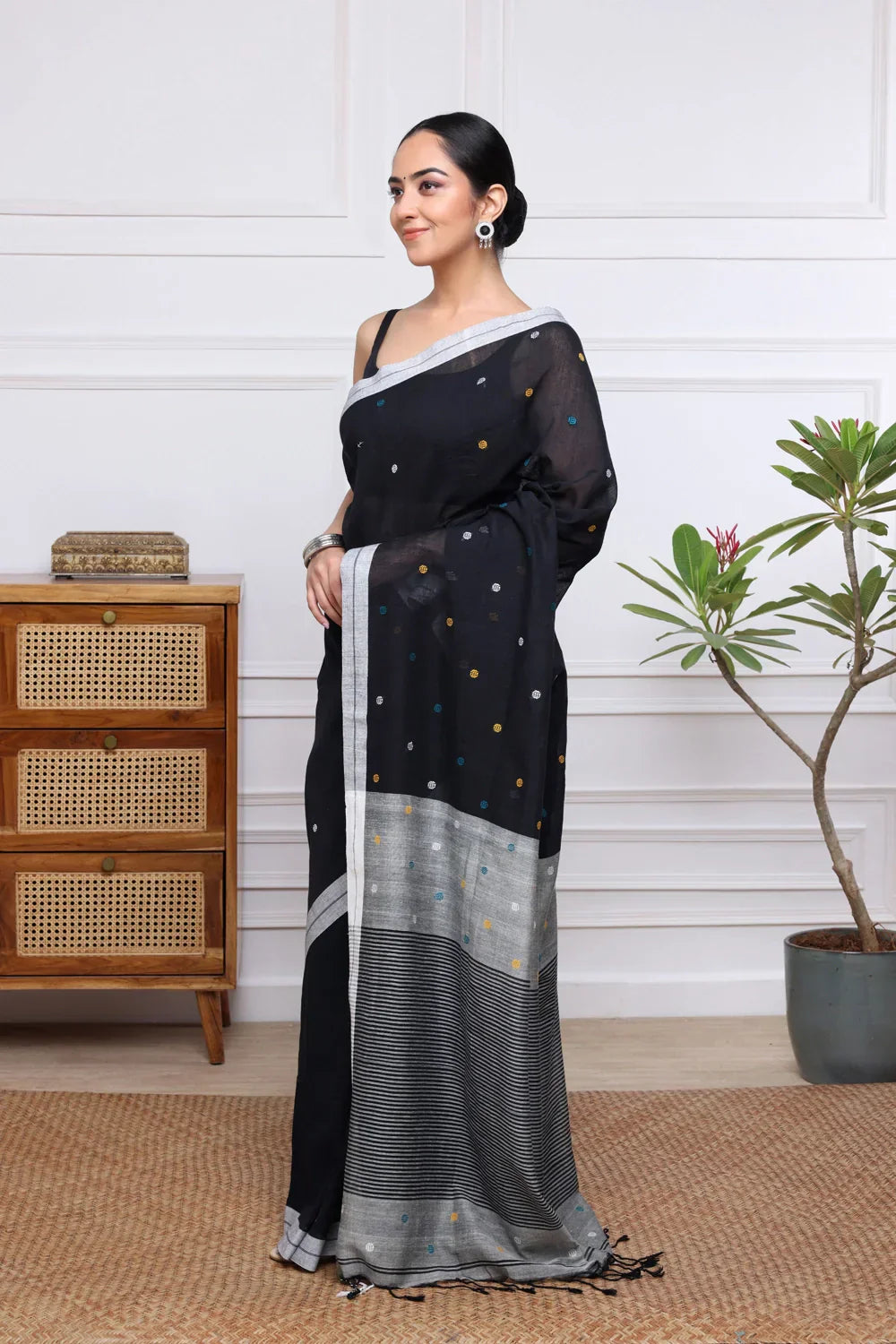 Handloom Black Polka Dot Pure Cotton Jamdani Saree | Shobitam