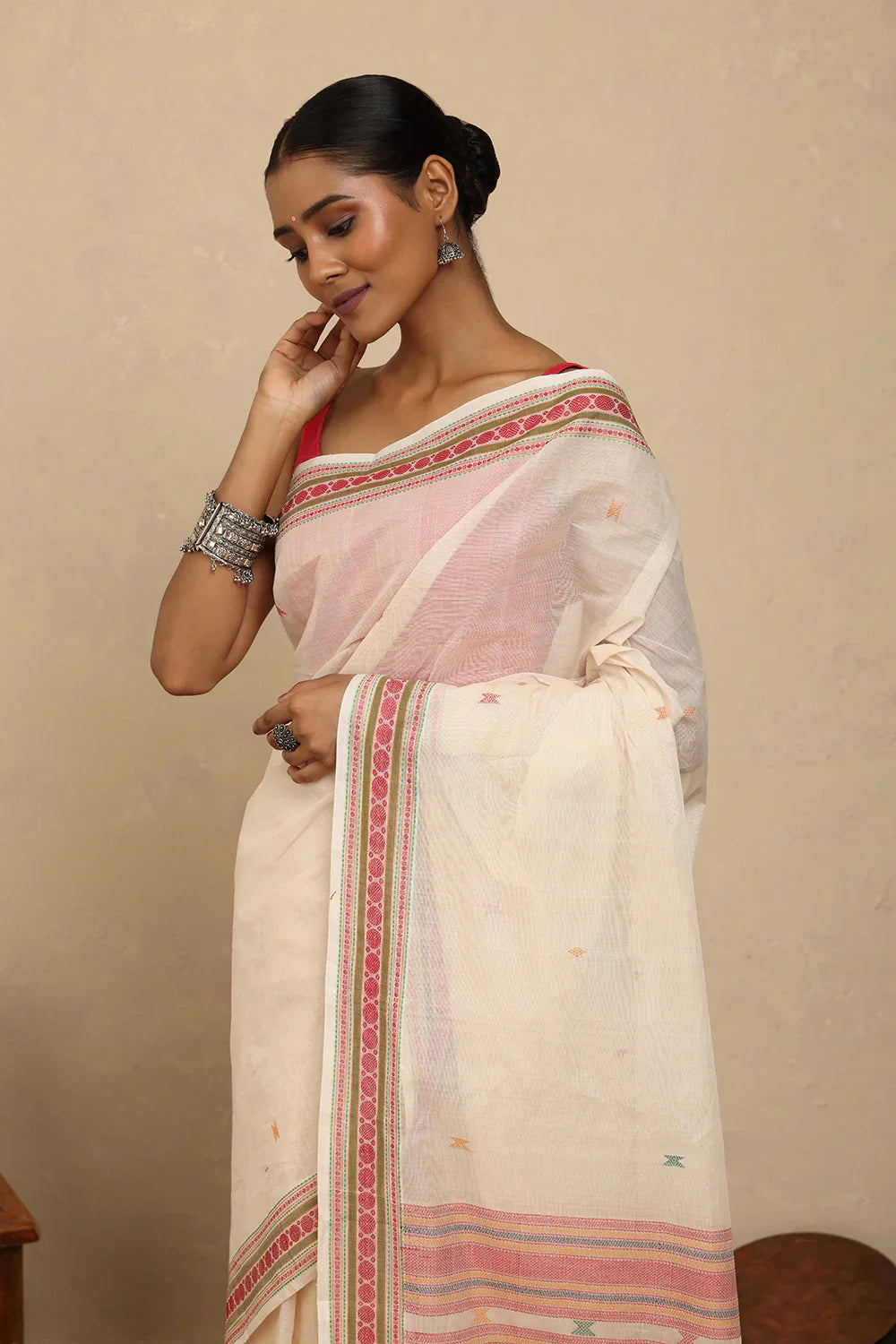 Handloom White Kanchi Cotton Saree | Shobitam