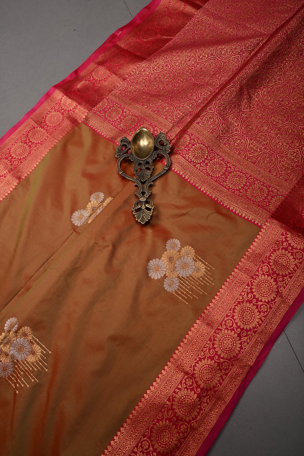 Pink-Green Dual Tone Kanchi Semi Silk Saree with Sona Rupa Butta and Zari Border | SHOBITAM