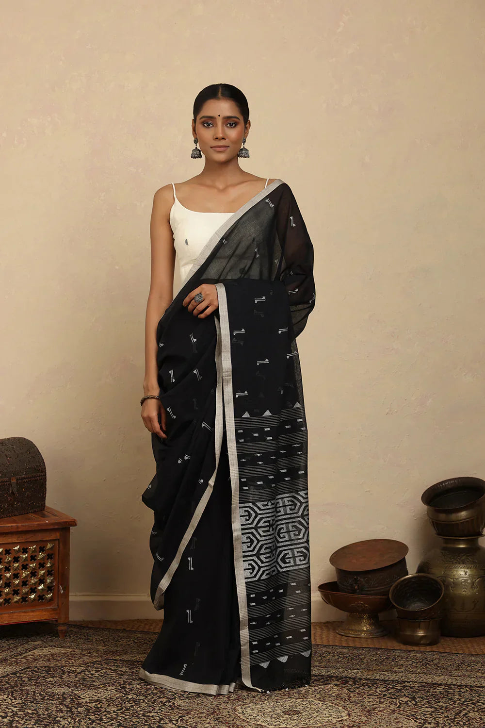 Handloom Black Contemporary Pure Cotton Jamdani Saree | SHOBITAM
