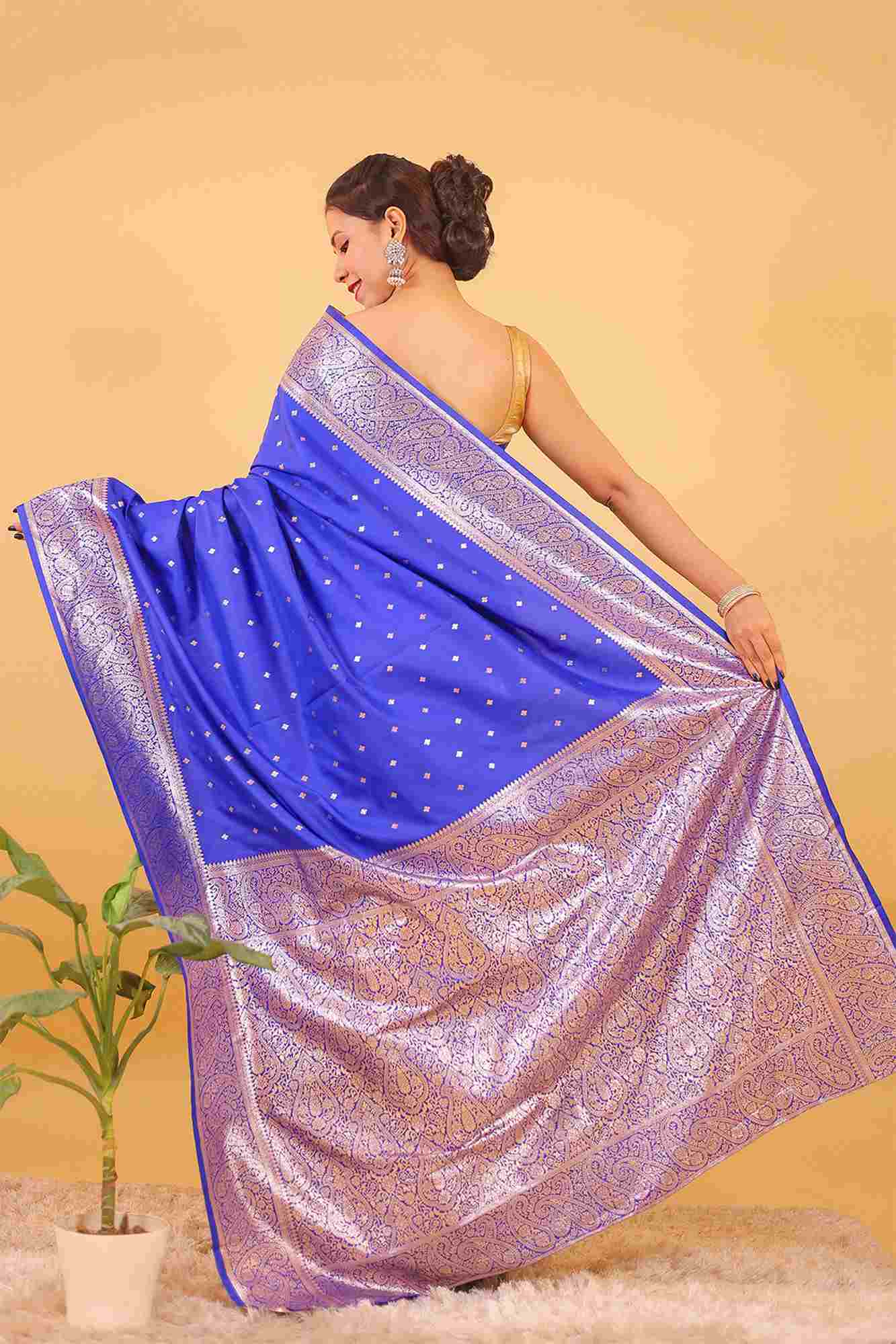 Soft Munga Katan inspired with Rich Pallu , Zari Weaving Border ready to wear saree