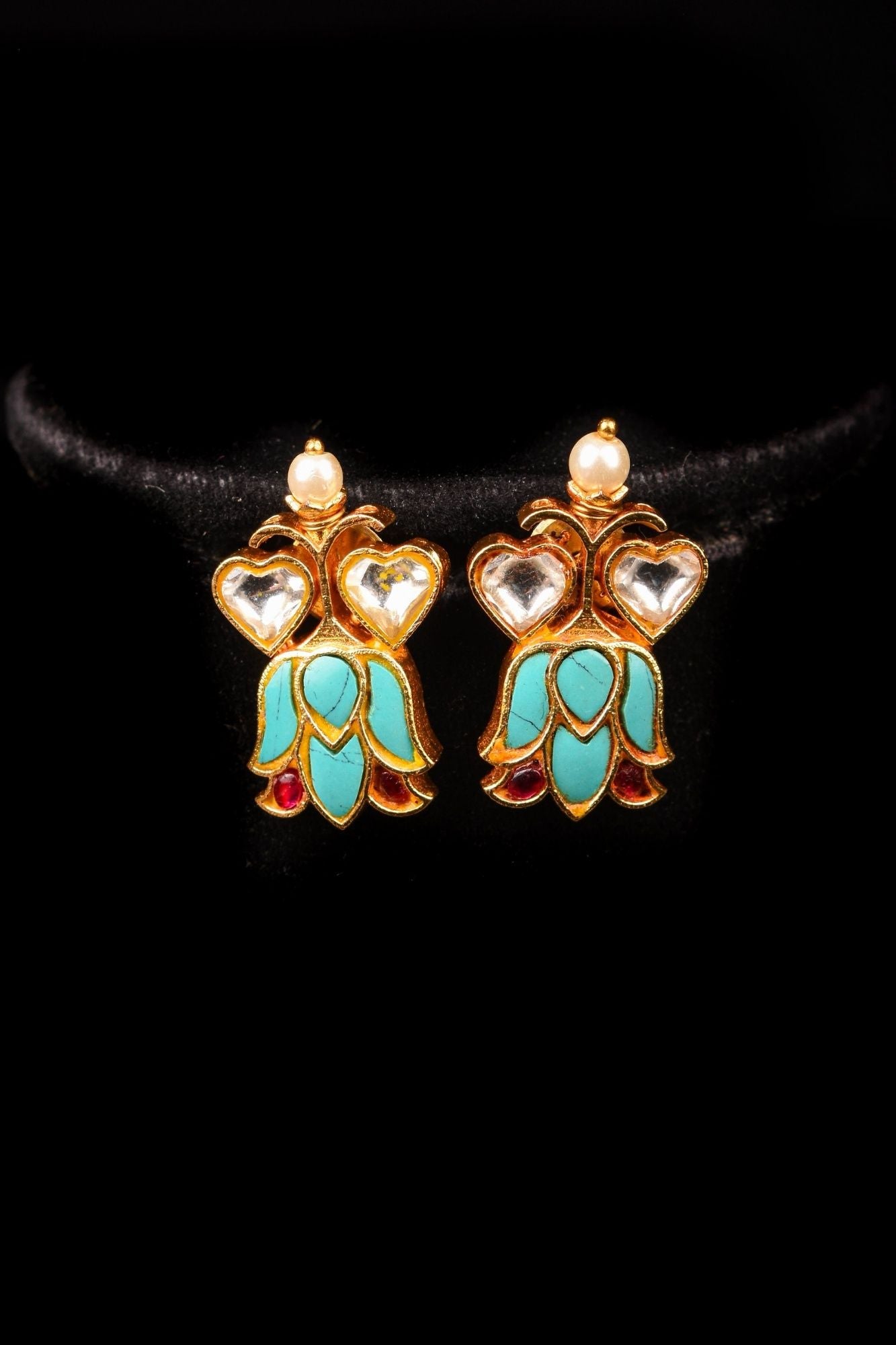 Falling Lotus Design Jadau Necklace Set in Cyan