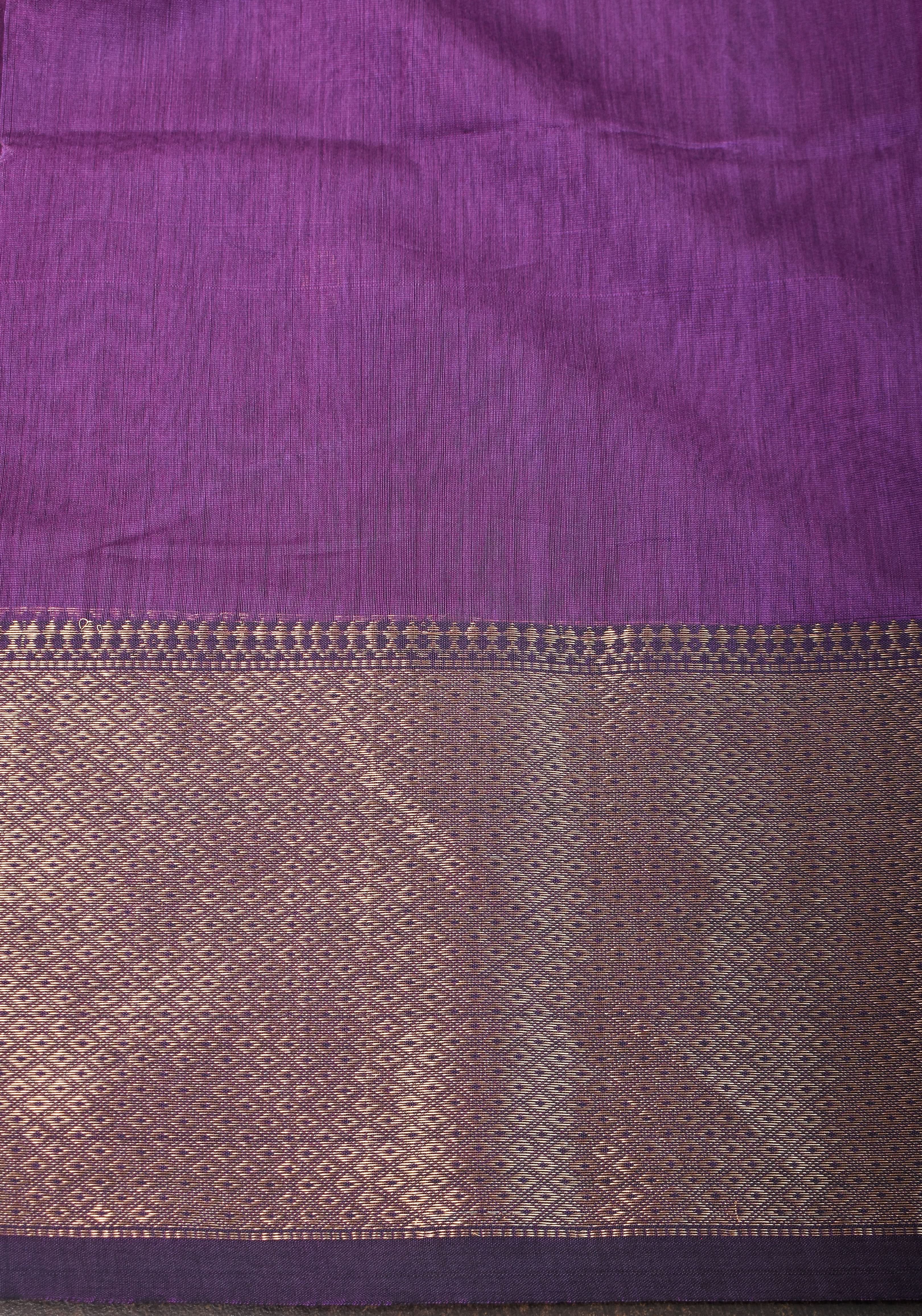 Handwoven Maheshwari Silk Cotton Saree in Lilac with zari borders | Shobitam