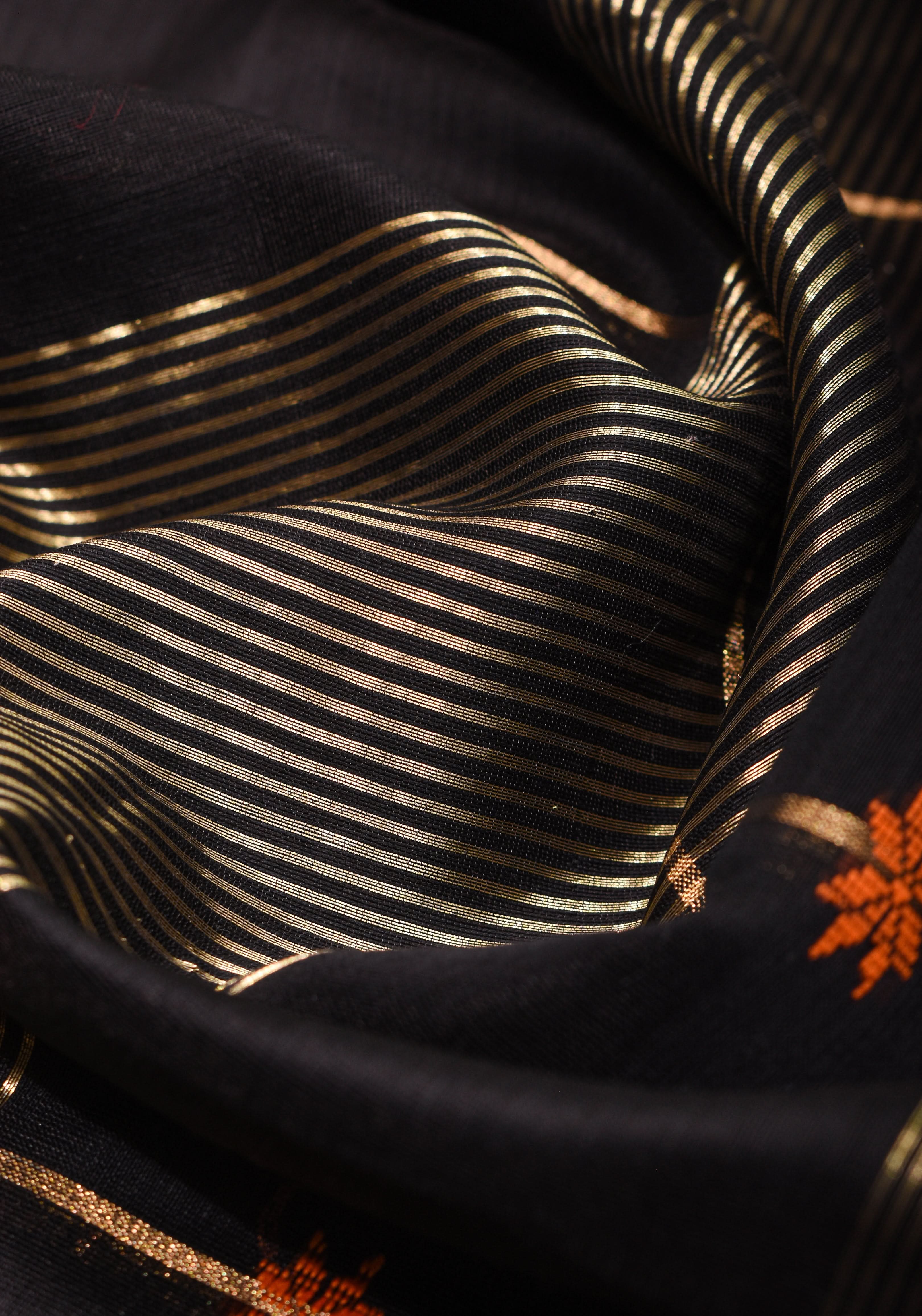 Black Handwoven Zari Stripes Maheshwari Silk Cotton Saree | Shobitam