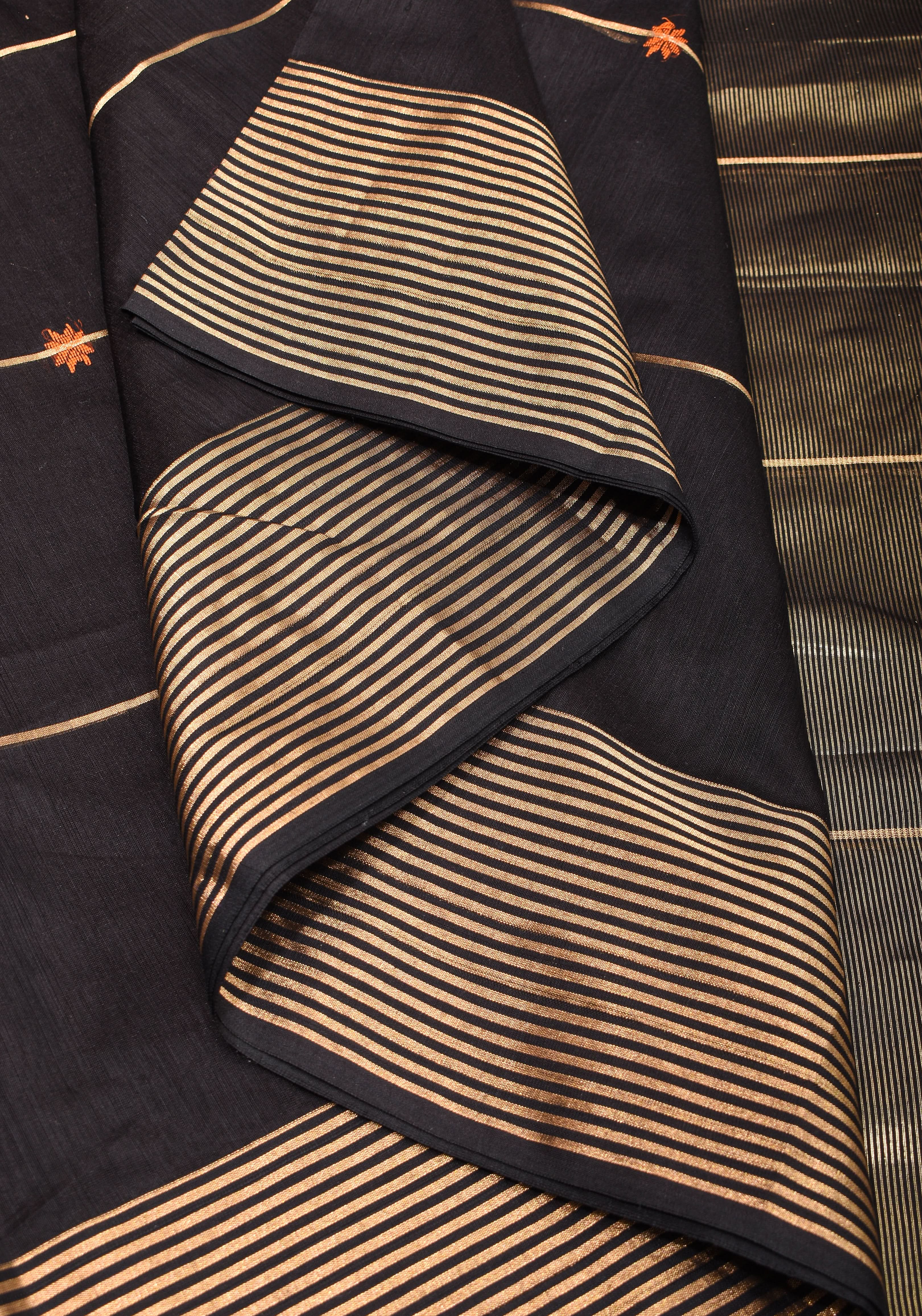 Black Handwoven Zari Stripes Maheshwari Silk Cotton Saree | Shobitam