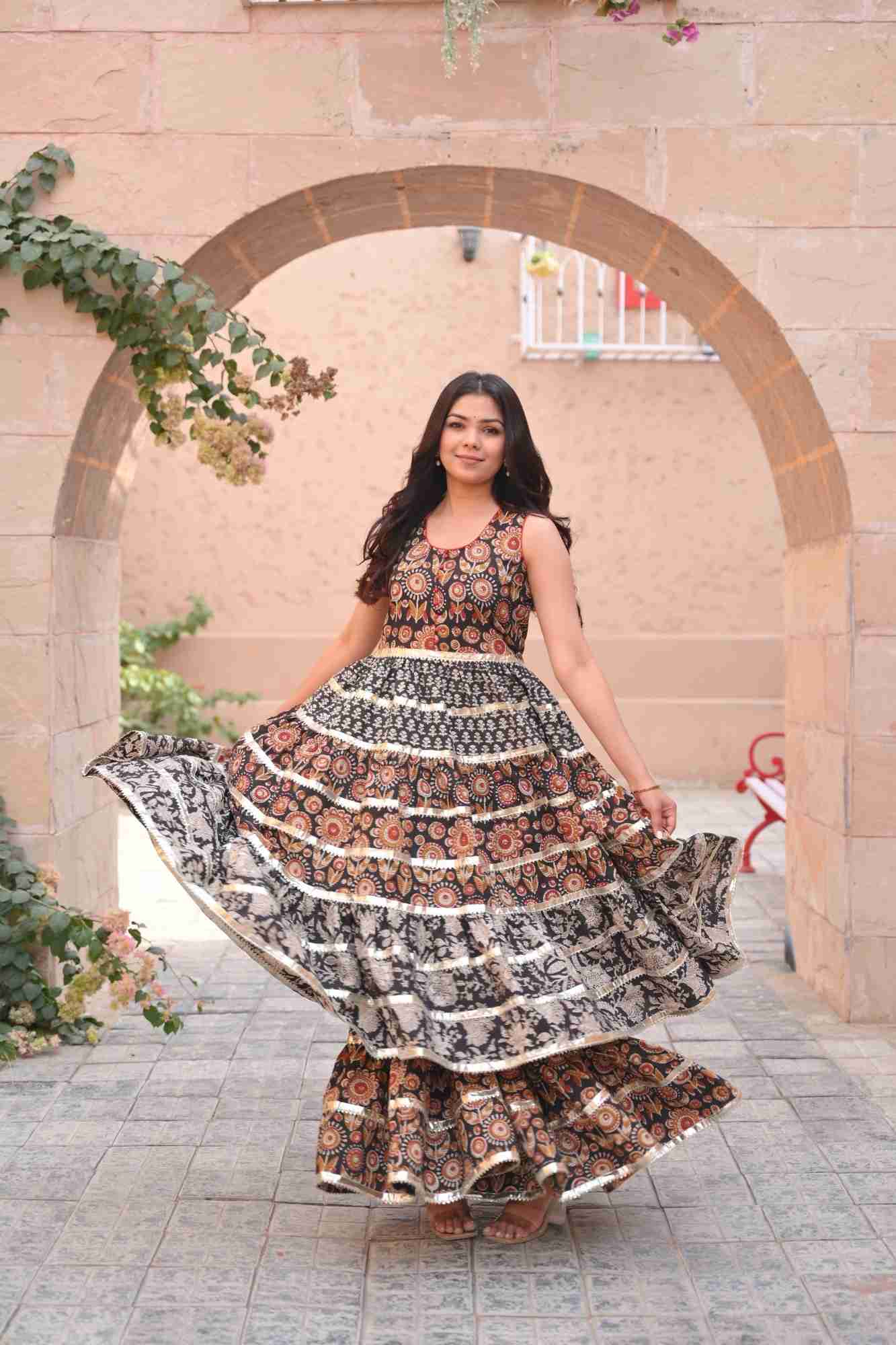 Syahi Tiered Gharara Big Gher 3 Piece Set | Made To Order