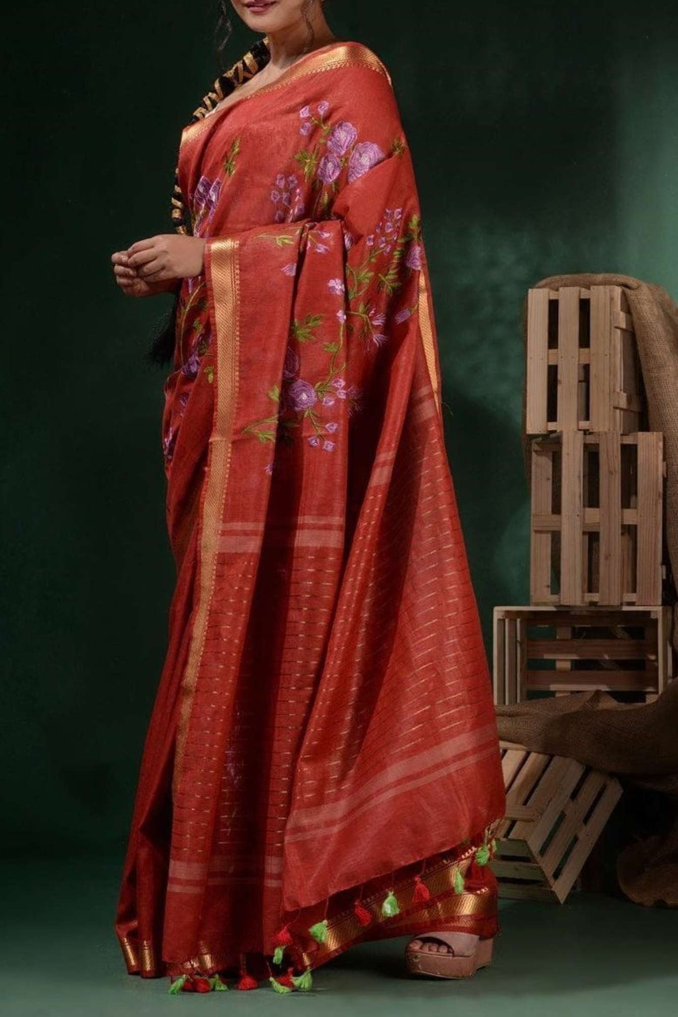 Beautiful Silk Linen with Floral Embroidery & Golden Mangalgiri Border Ready To Wear Saree