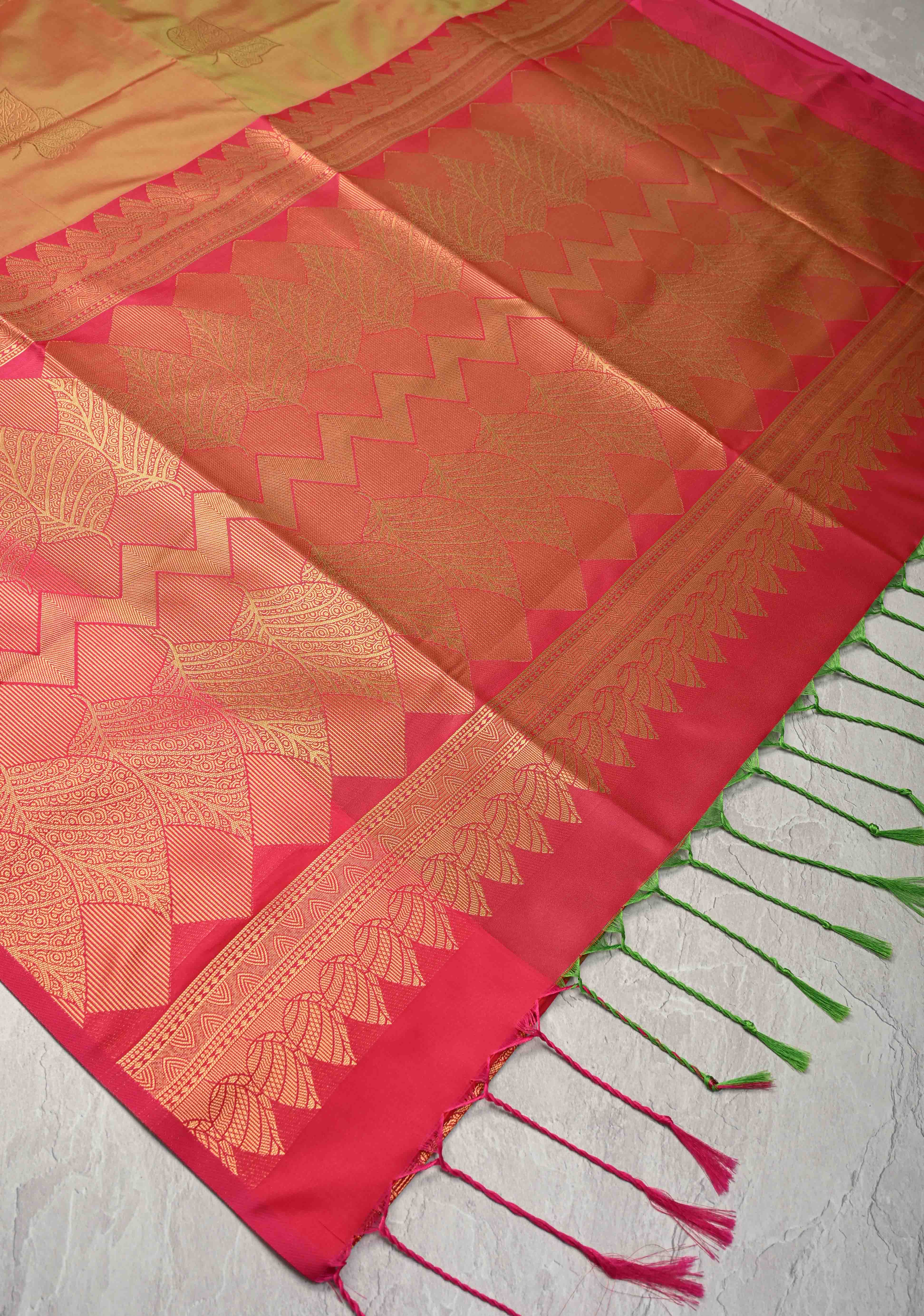 Green Dual tone Kanchi Semi Silk Saree with Leaf Buttas and Zari Border | Shobitam
