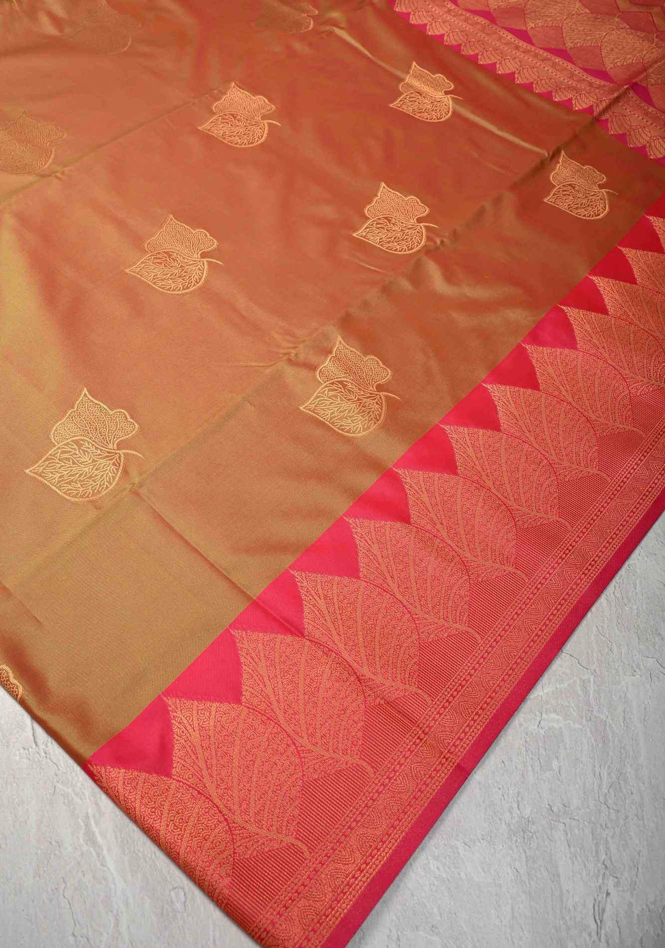 Green Dual tone Kanchi Semi Silk Saree with Leaf Buttas and Zari Border Pre stitch saree