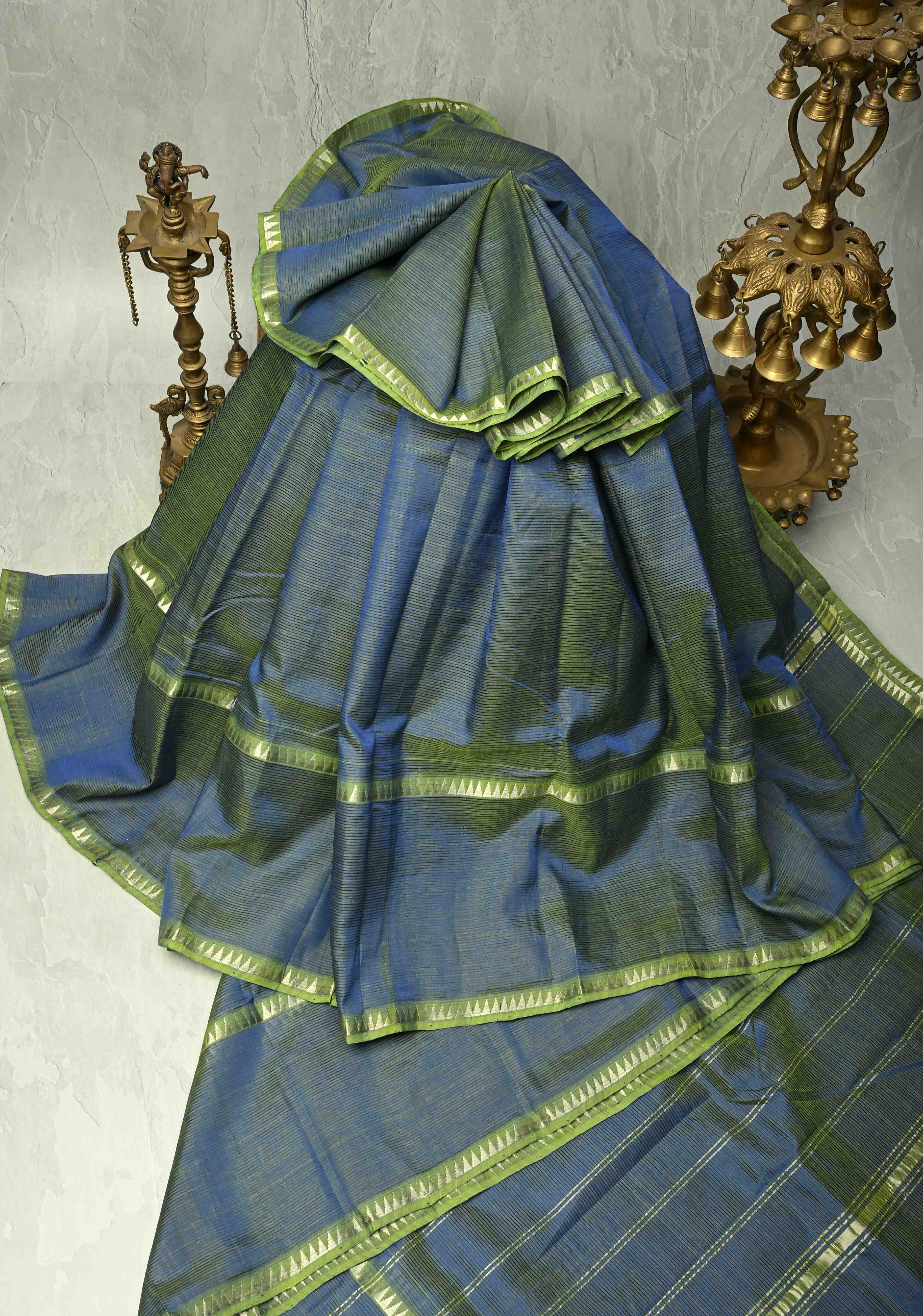Blue-Green Dual Tone Handwoven Mangalagiri Silk Cotton Saree with Temple Wide Zari Border | Shobitam