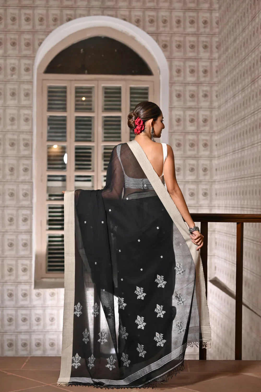 Handloom Black Soft Cotton Jamdani Saree | Shobitam