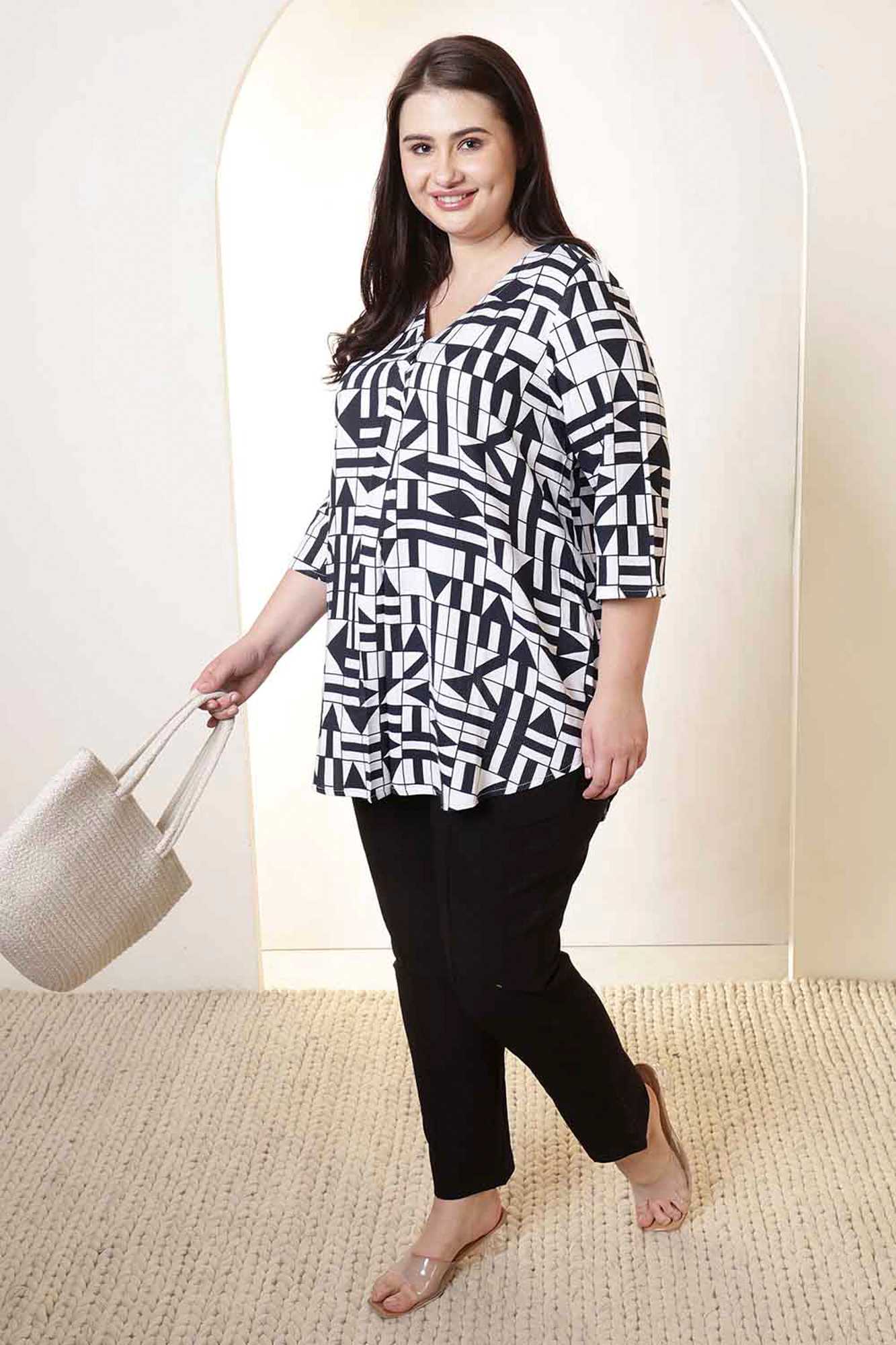 Plus Size Center Pleated Black & White Geometric Print V Neck Top in Cotton | Made to Order