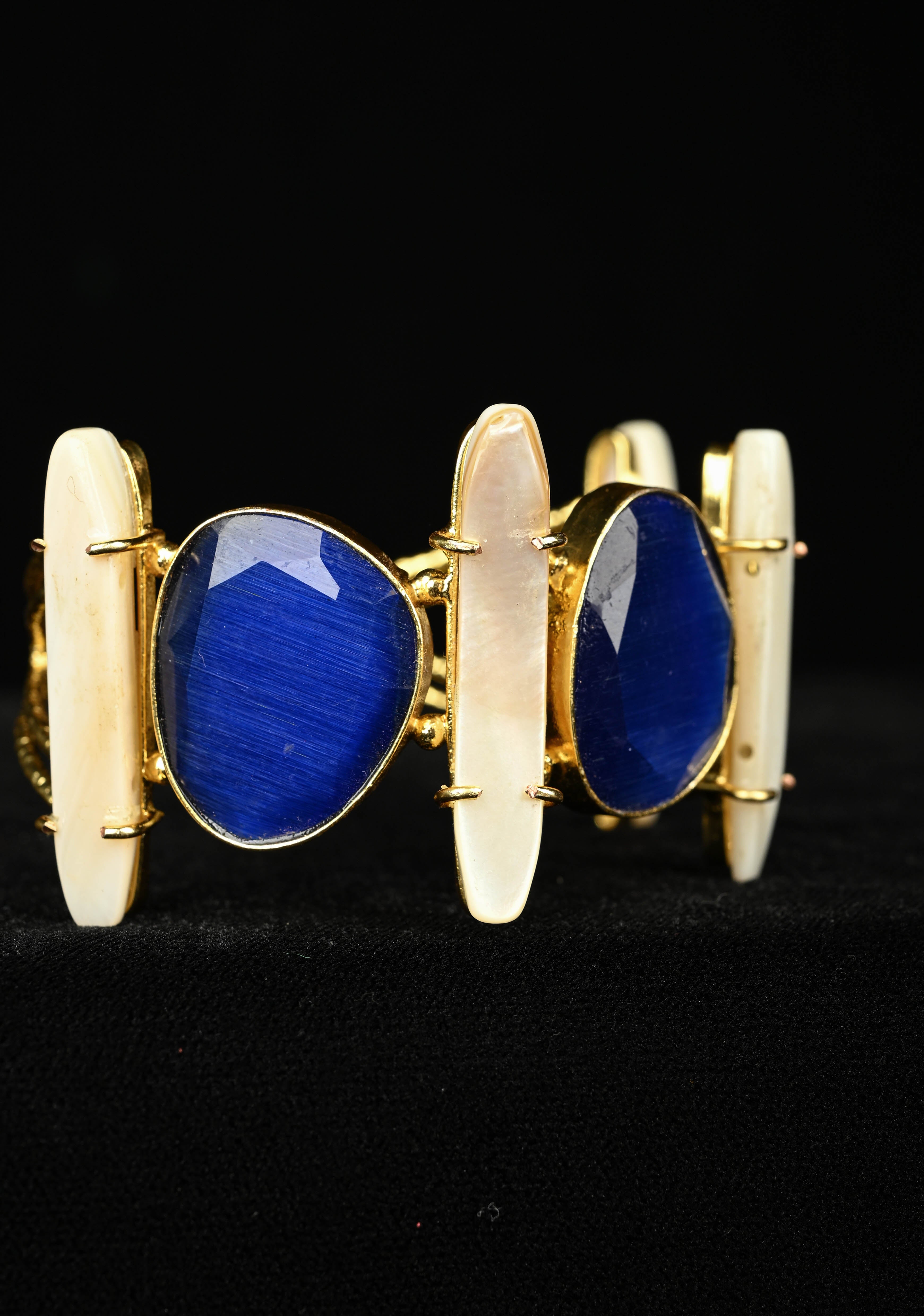 Mother of Pearl with Monalisa Stone Ajustable Handcuff Bracelet With and Gold Tone | Shobitam