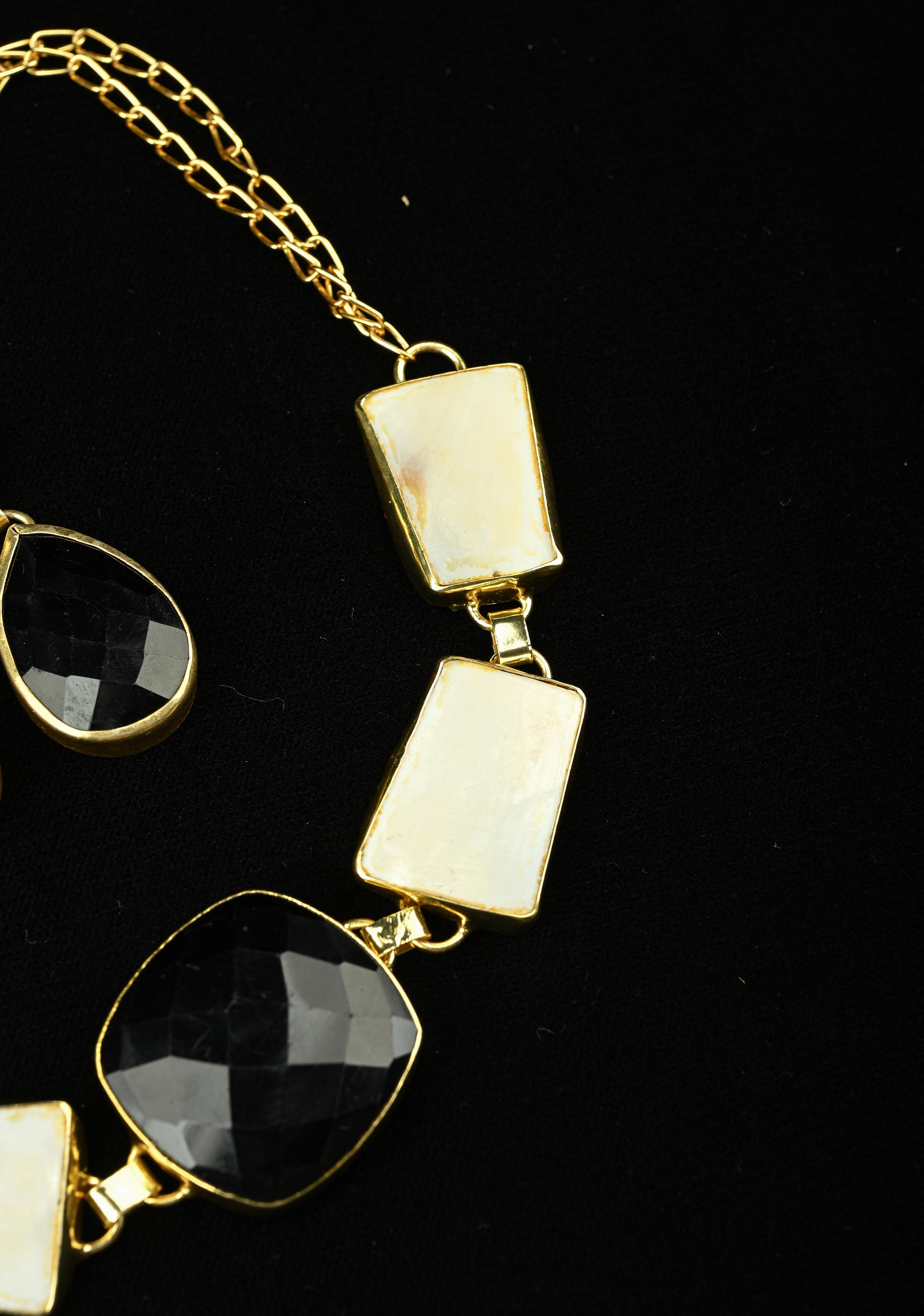 Mother of Pearls and Black Onyx Necklace and Earrings Set | Shobitam