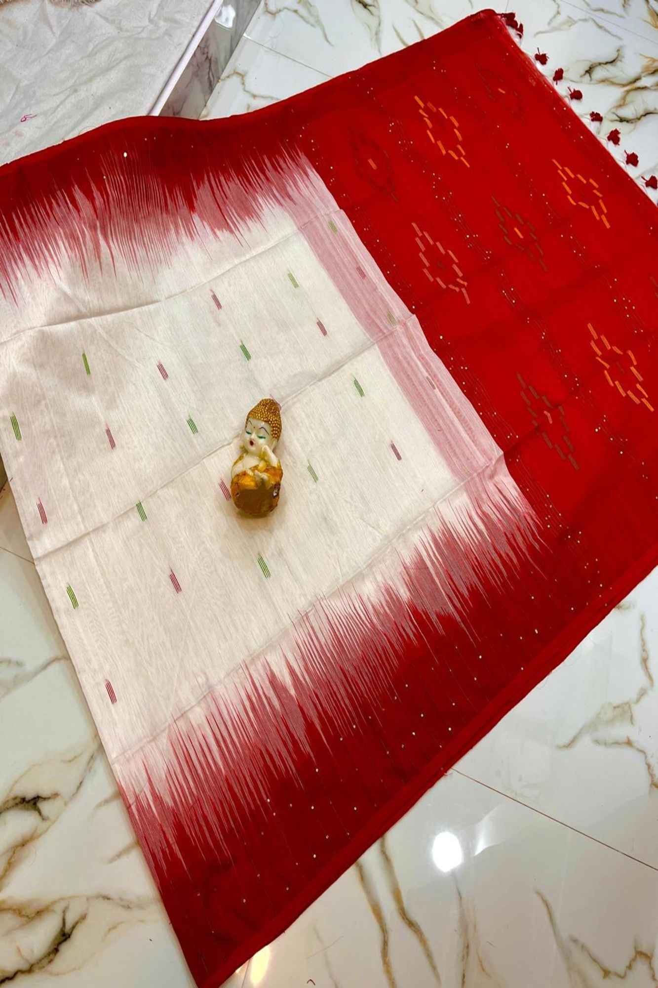 Beautiful Handloom Kothi with Ikkat & Temple Border Butta Overall Ready To Wear Saree