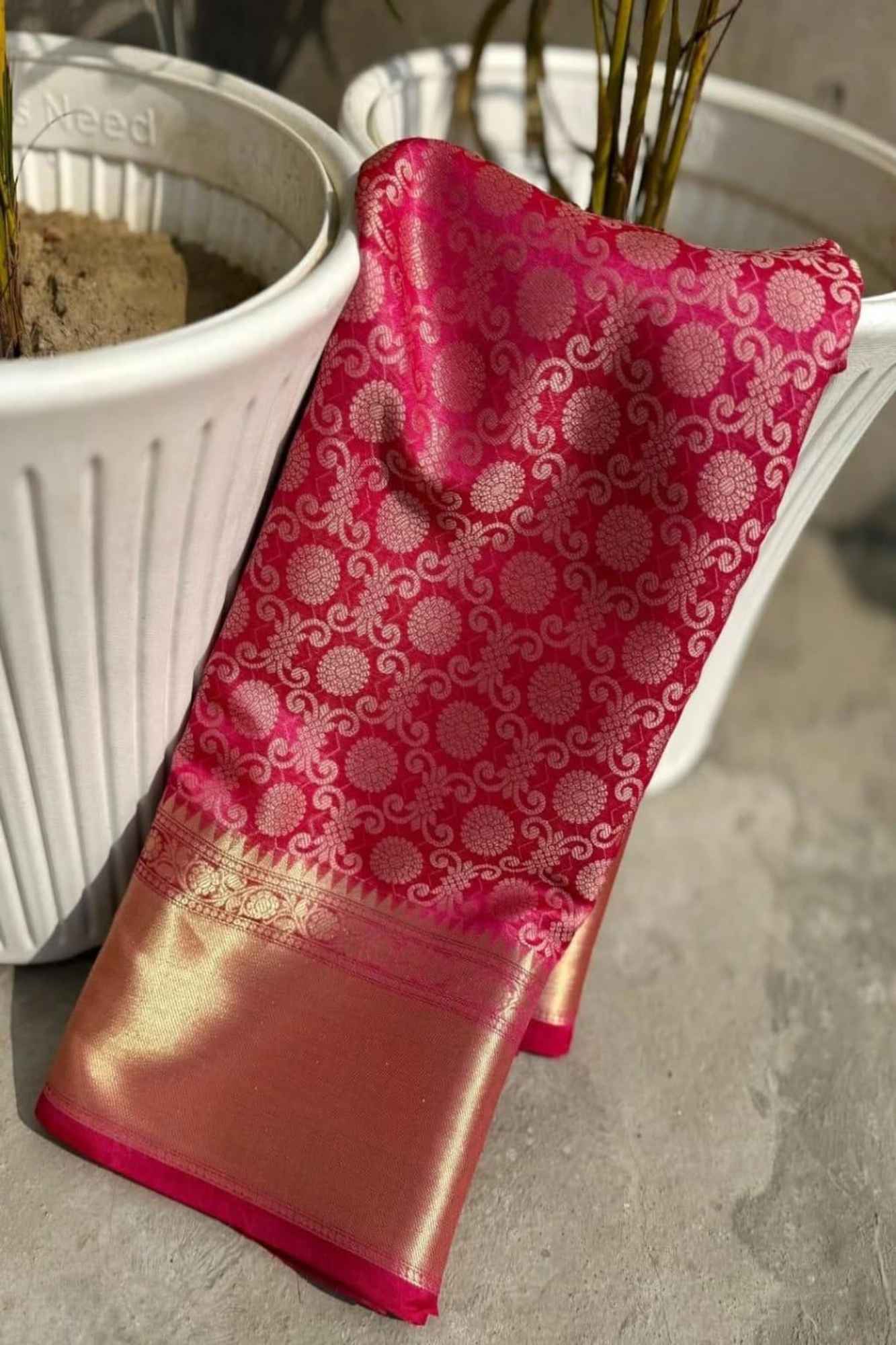 Shruti Hassan inspired Kanchi Pattu with Overall Golden Zari Jal work with pattu border Wrap in 1 minute Saree