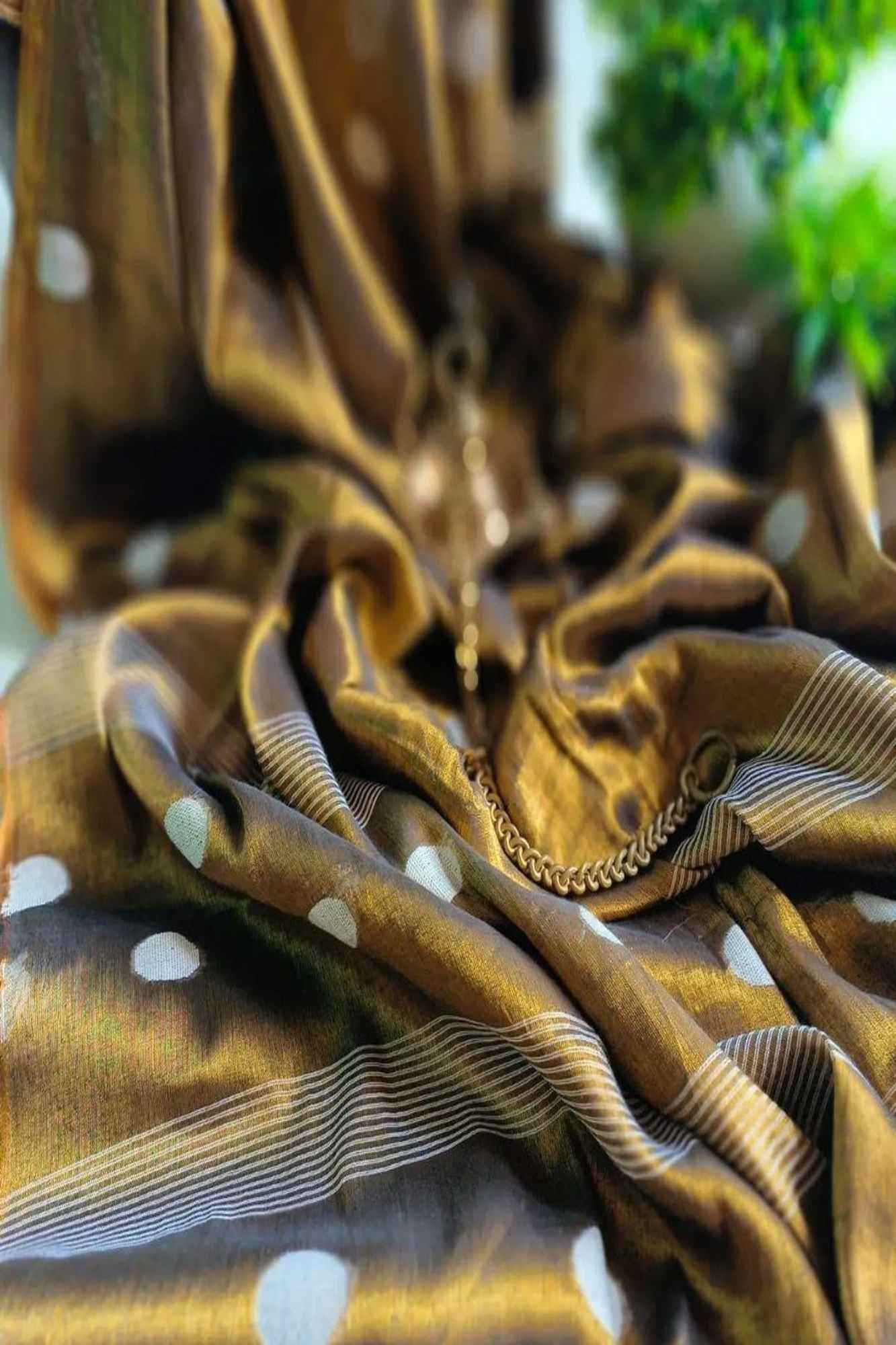 Zari Linen With Polka Dots Embroidered Ready To Wear Saree