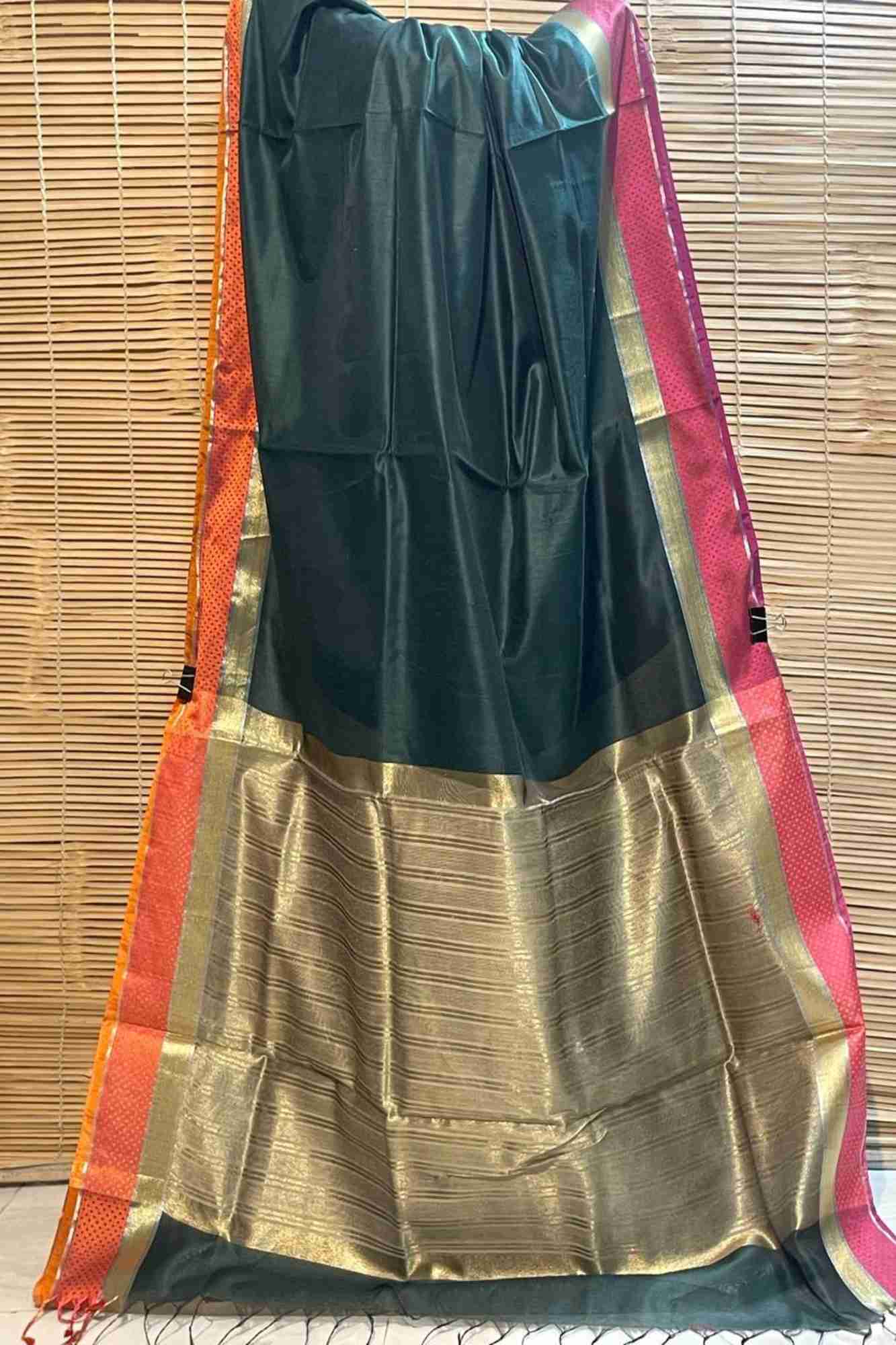 Maheshwari Silk with Zari Pallu Contrast Border Ready To Wear Saree